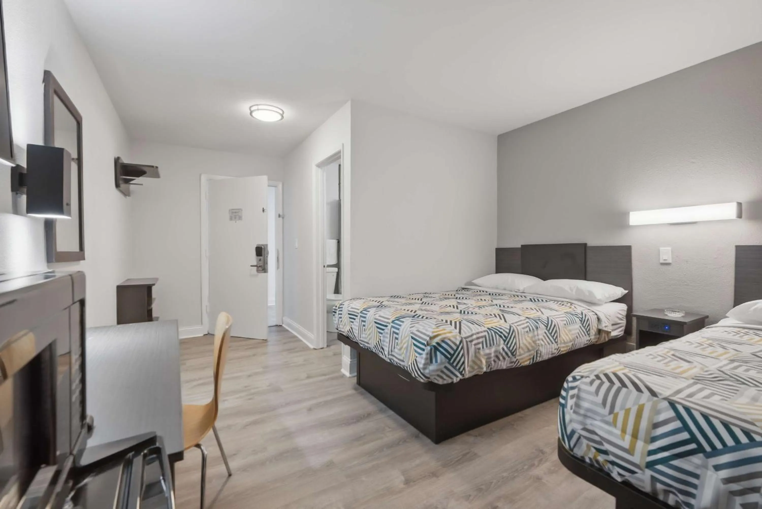 Bedroom, Bed in Motel 6-Normal, IL - Bloomington Area