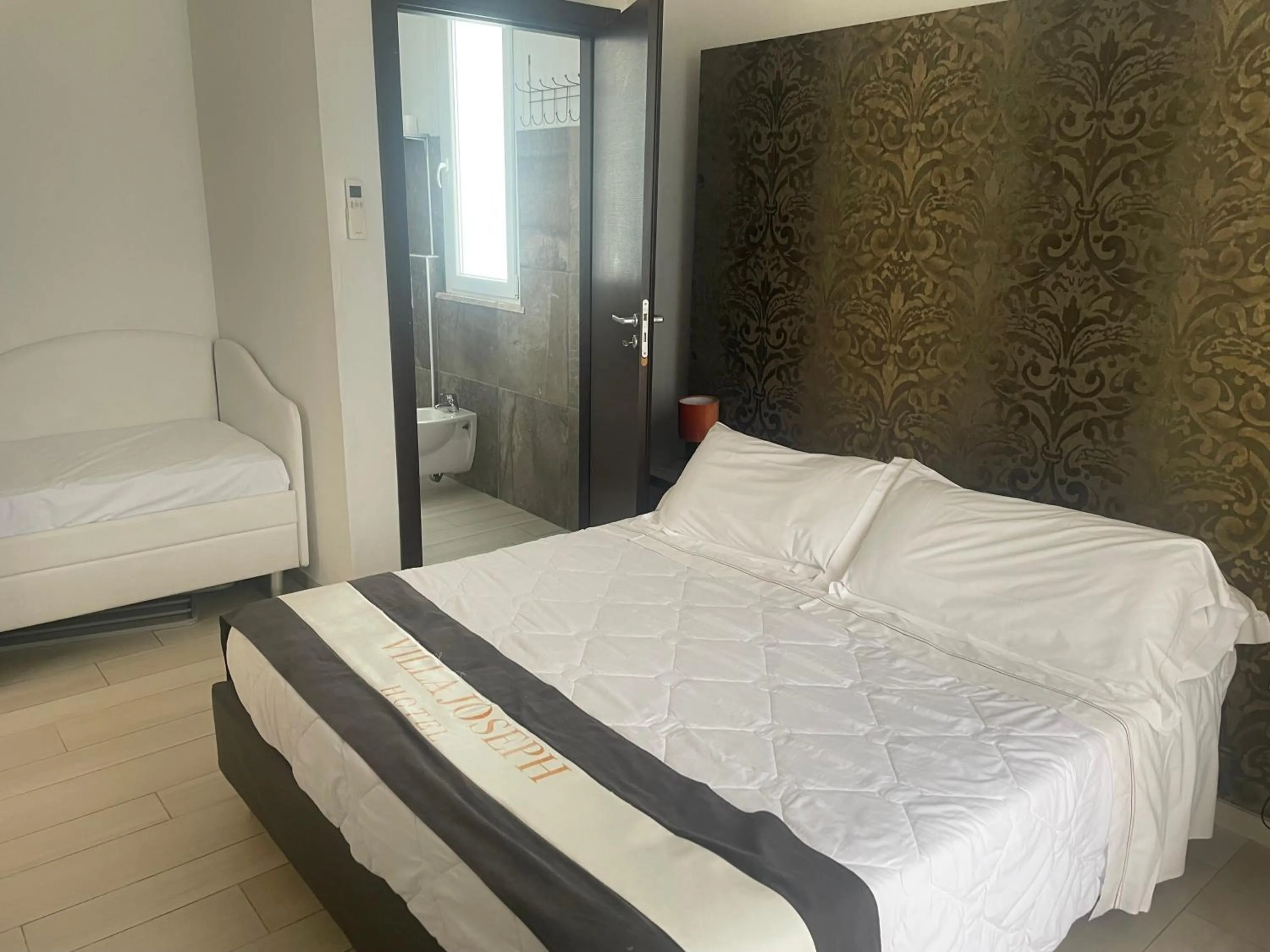 Photo of the whole room, Bed in Hotel Villa Joseph