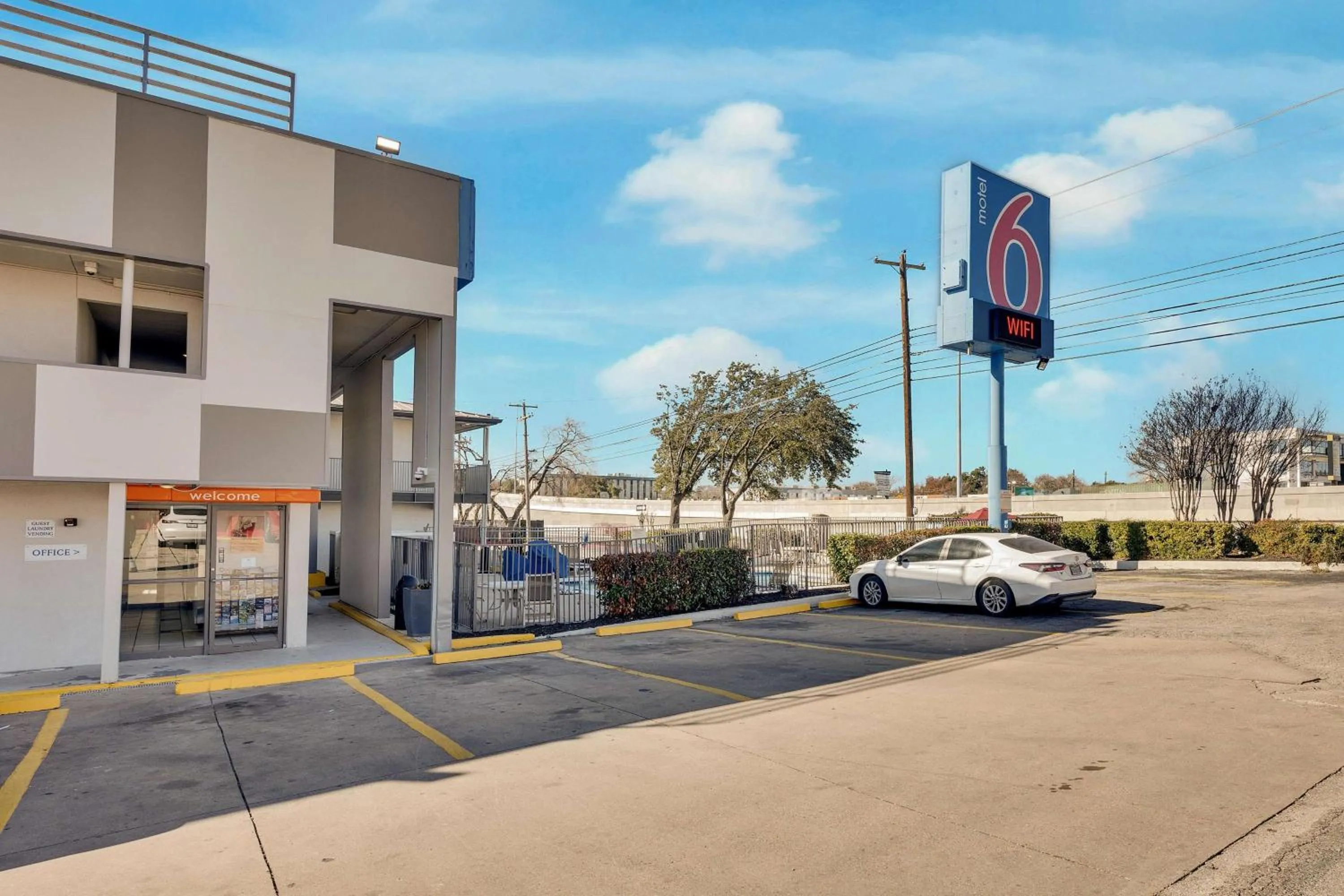 Property building in Motel 6-Austin, TX - Airport - South