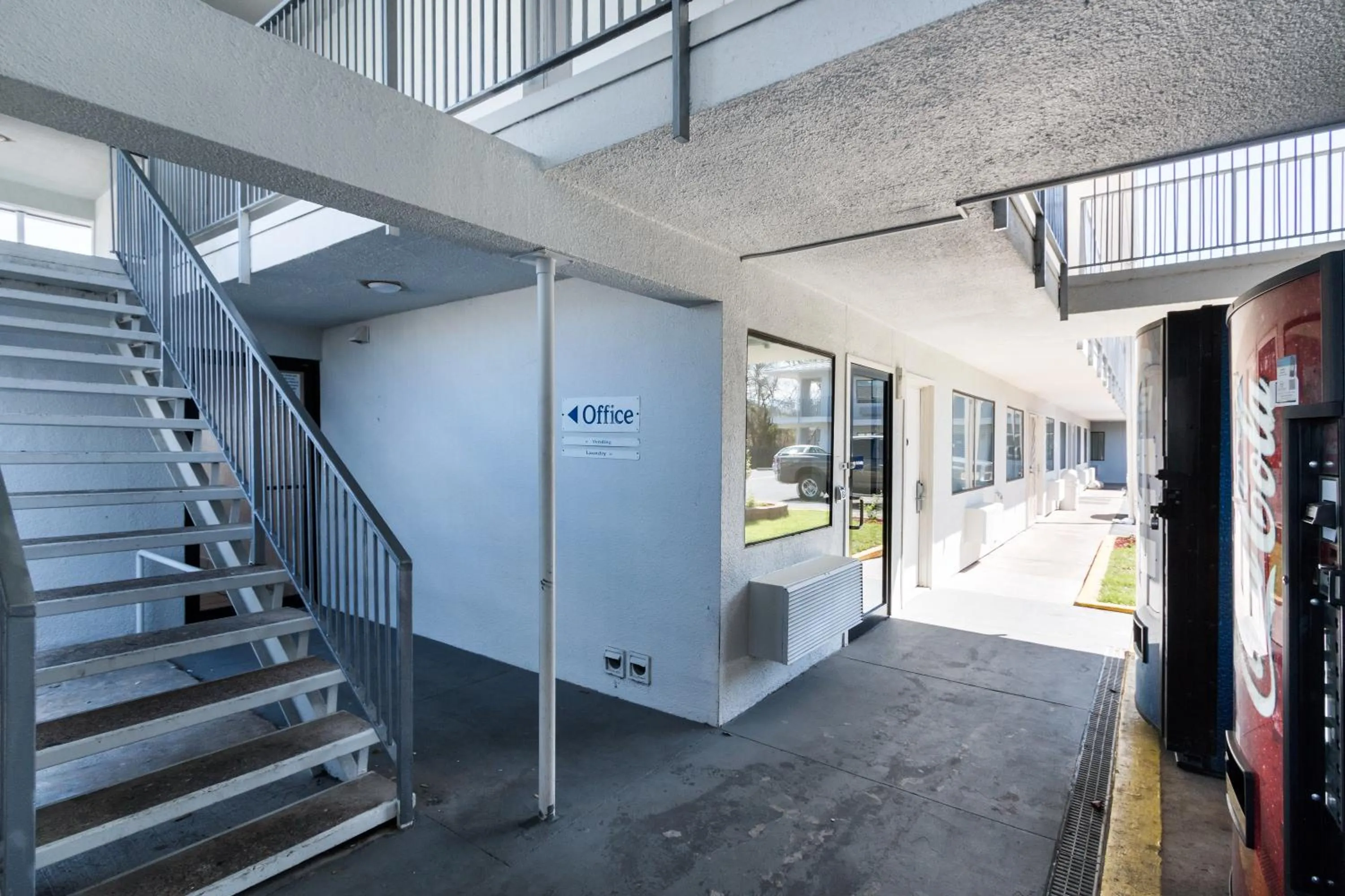 Lobby or reception in Motel 6-Austin, TX - Airport - South