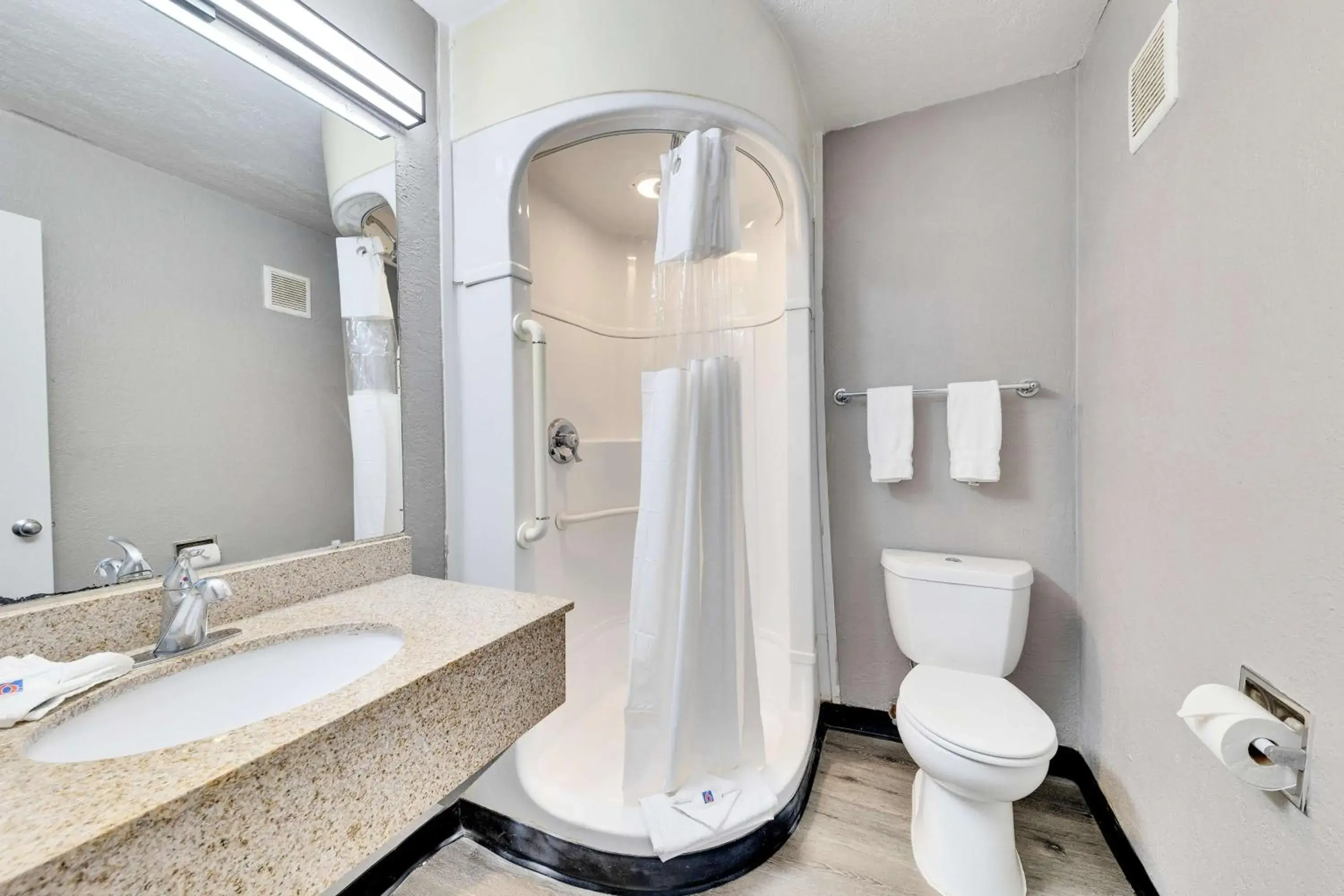 Bathroom in Motel 6-Austin, TX - Airport - South Bathroom in Motel 6-Austin, TX - Airport - South