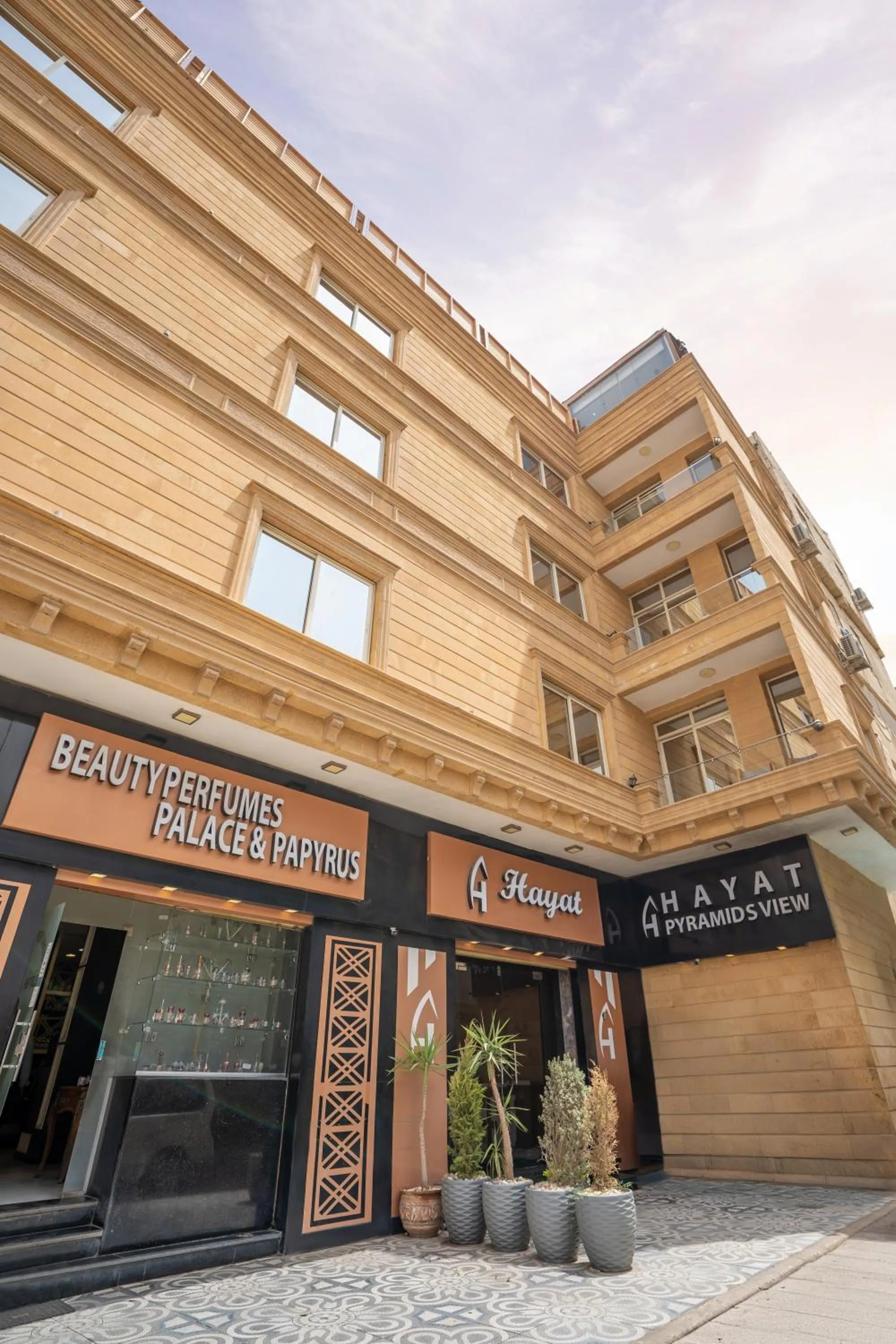 Hayat Pyramids View Hotel