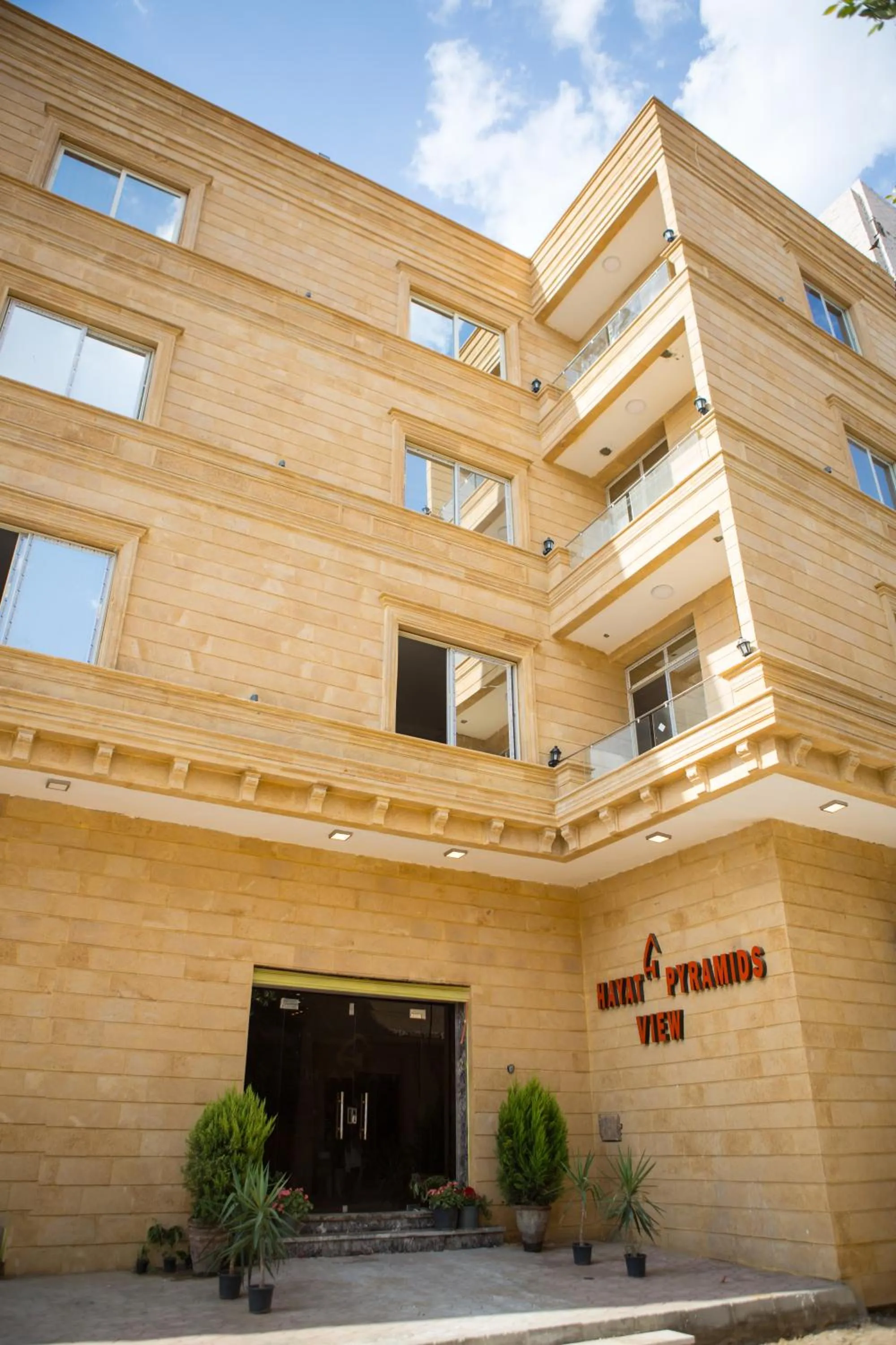 Hayat Pyramids View Hotel