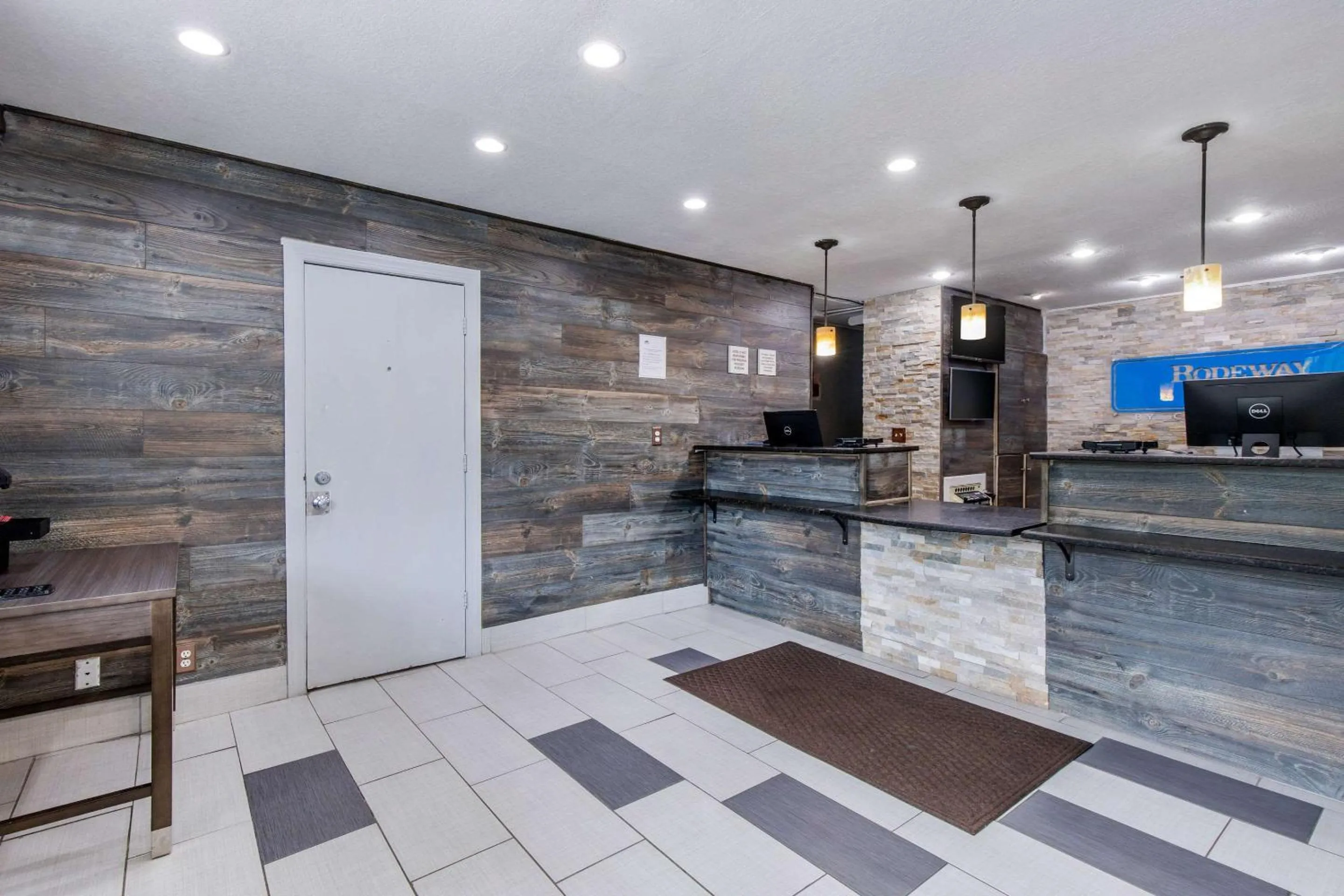 Lobby or reception in Rodeway Inn Winston Salem Route 52