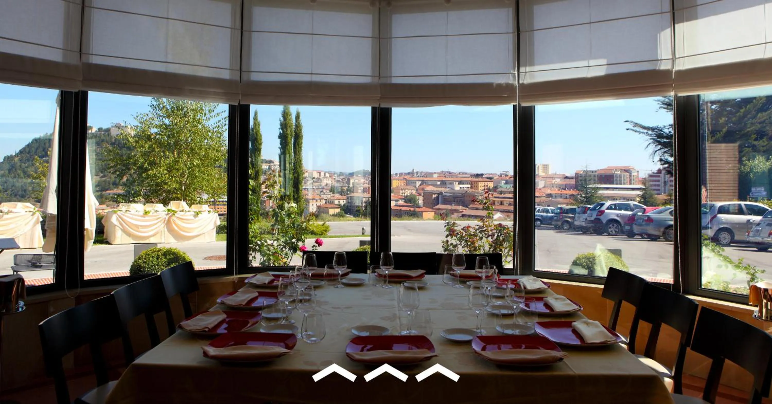 Restaurant/places to eat in don guglielmo panoramic hotel & spa