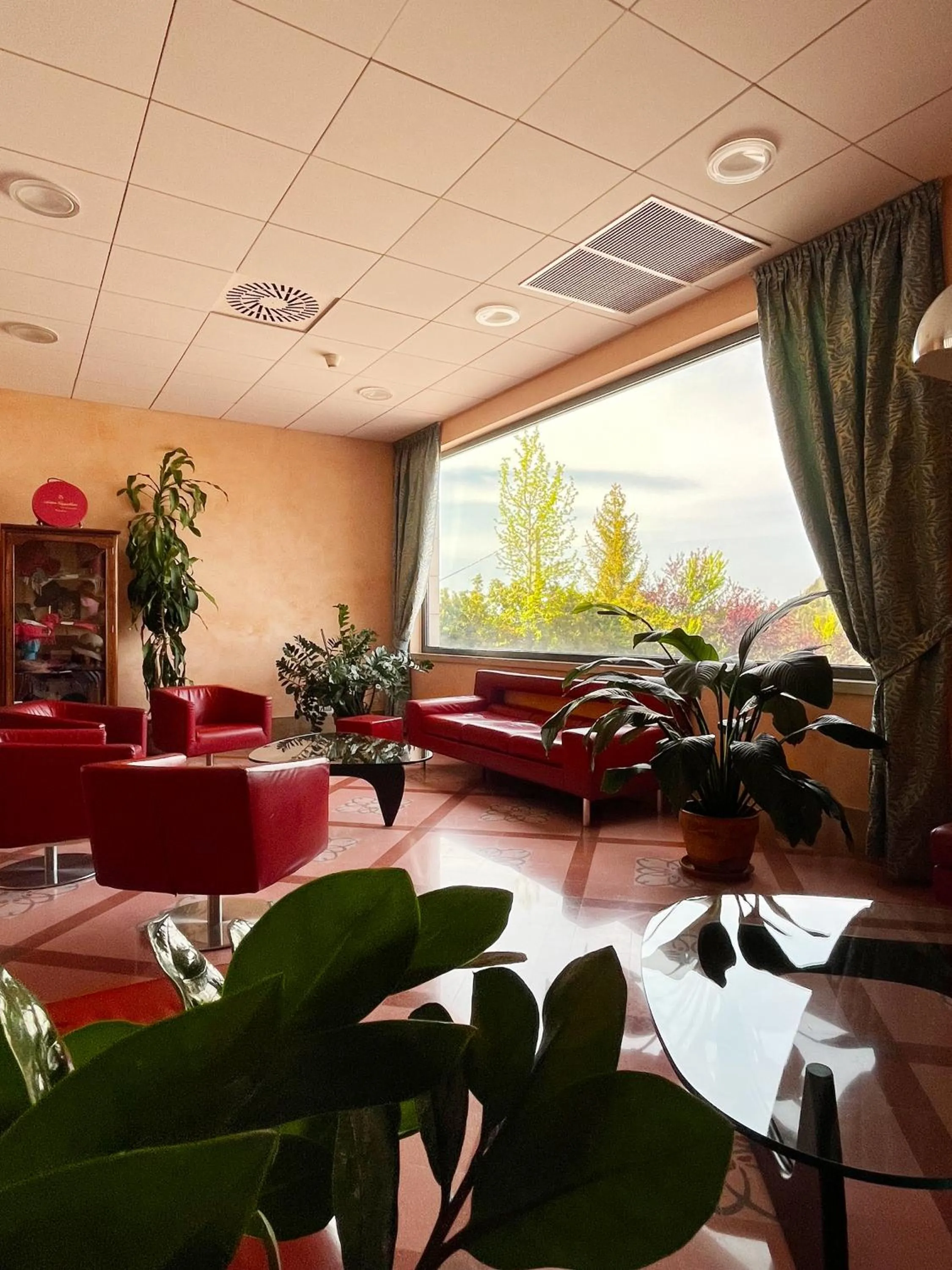 Restaurant/places to eat in don guglielmo panoramic hotel & spa