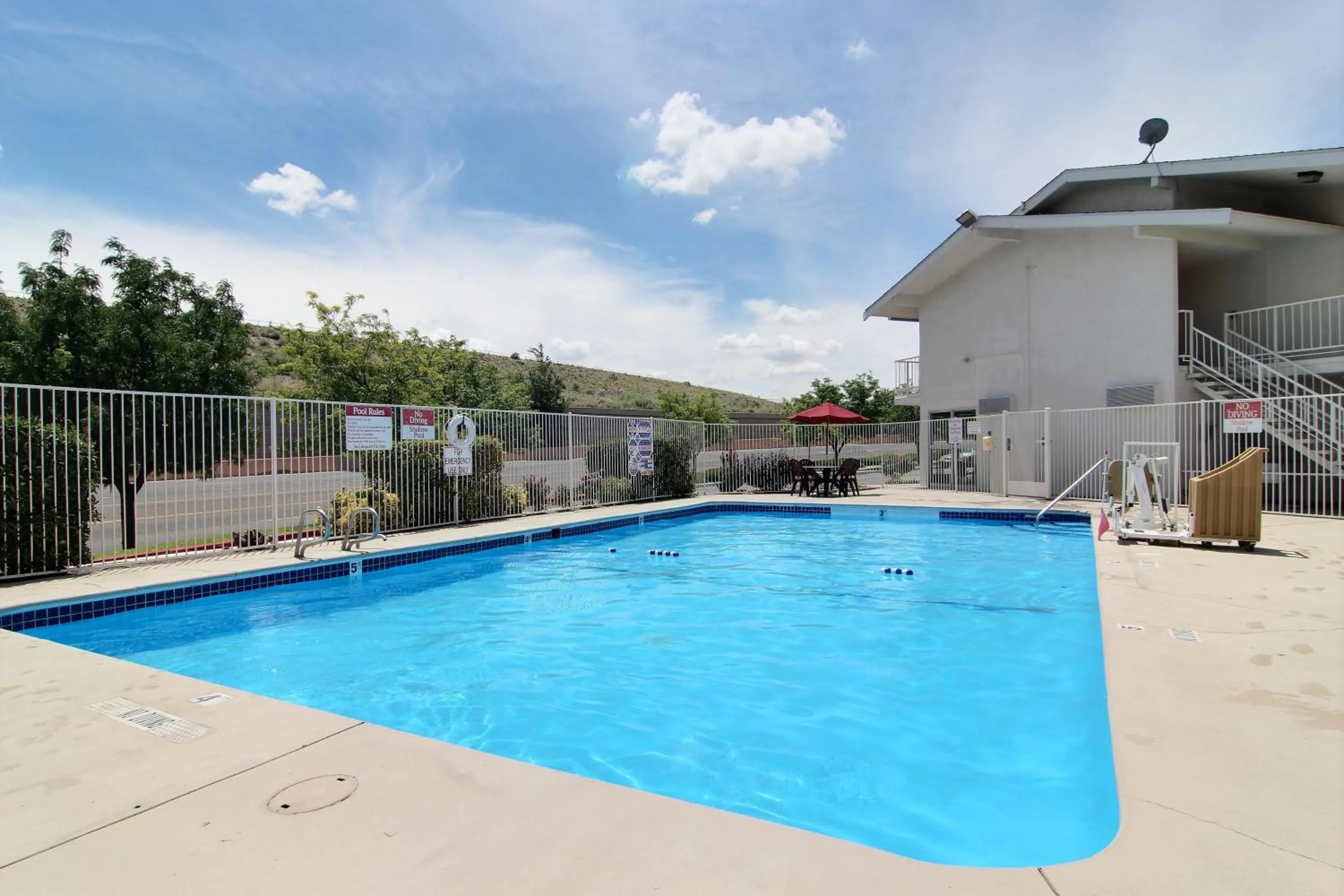 Swimming pool in Motel 6-Albuquerque, NM - Midtown