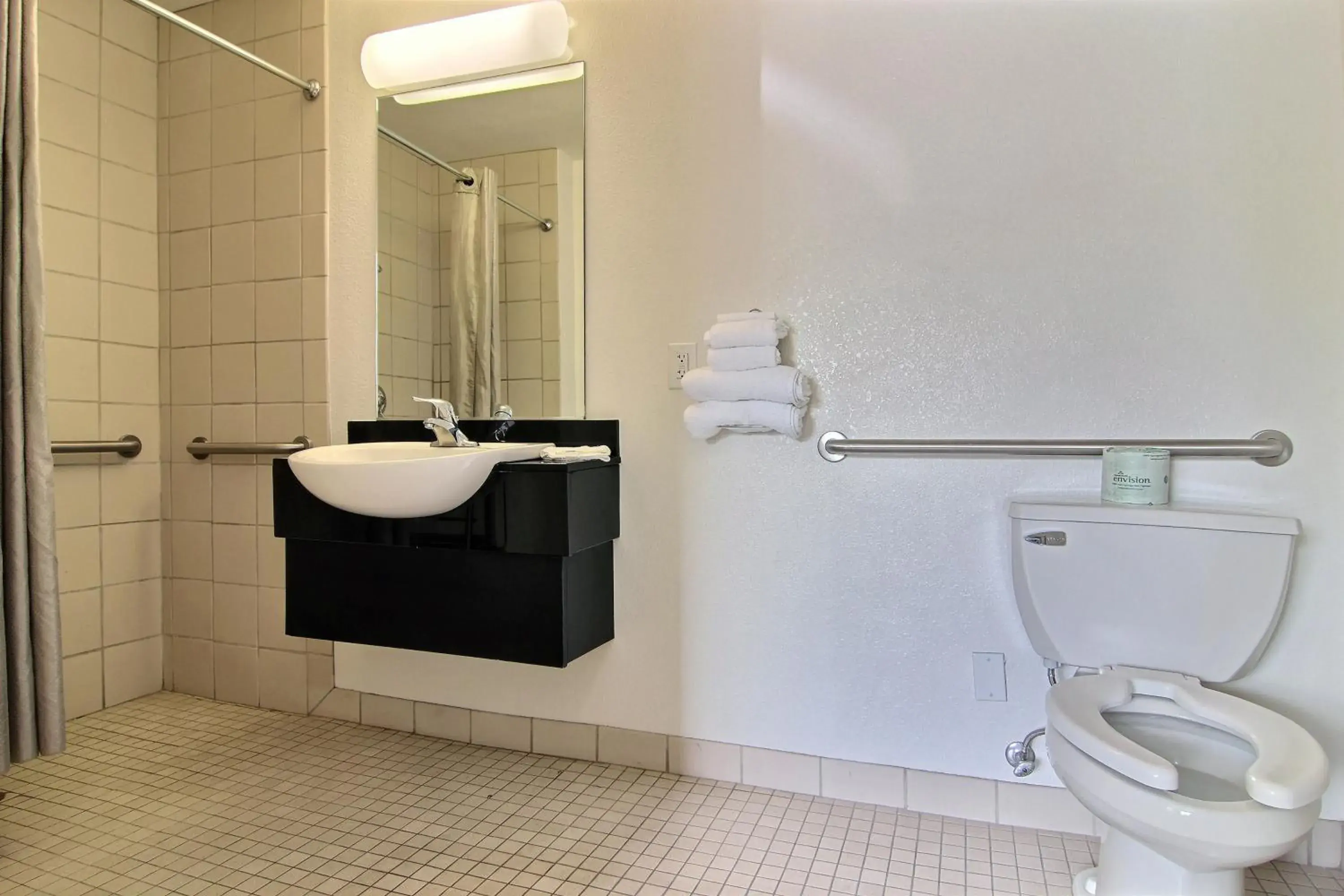 Bathroom in Motel 6-Albuquerque, NM - Midtown