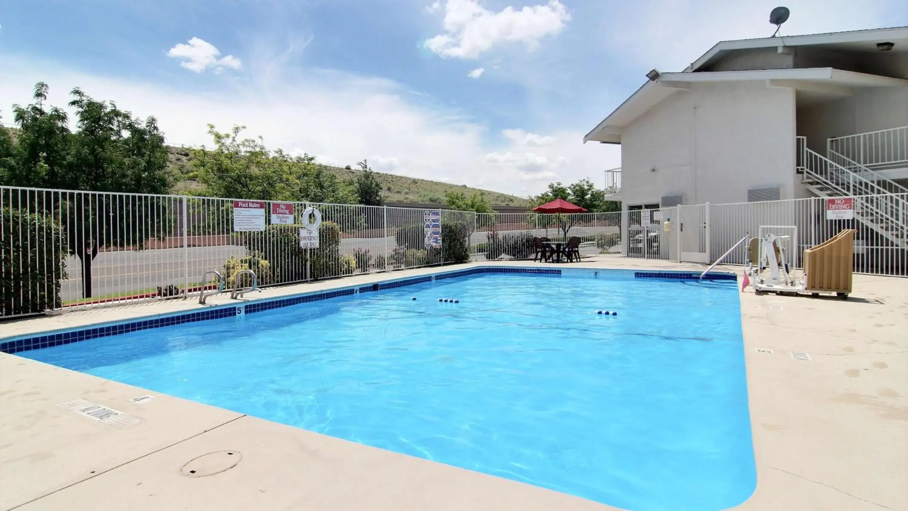 Pool view, Swimming Pool in Motel 6-Albuquerque, NM - Midtown