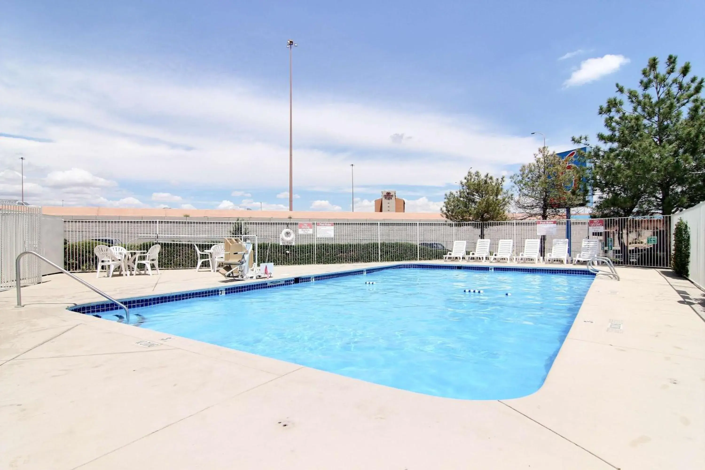 Pool view, Swimming Pool in Motel 6-Albuquerque, NM - Midtown