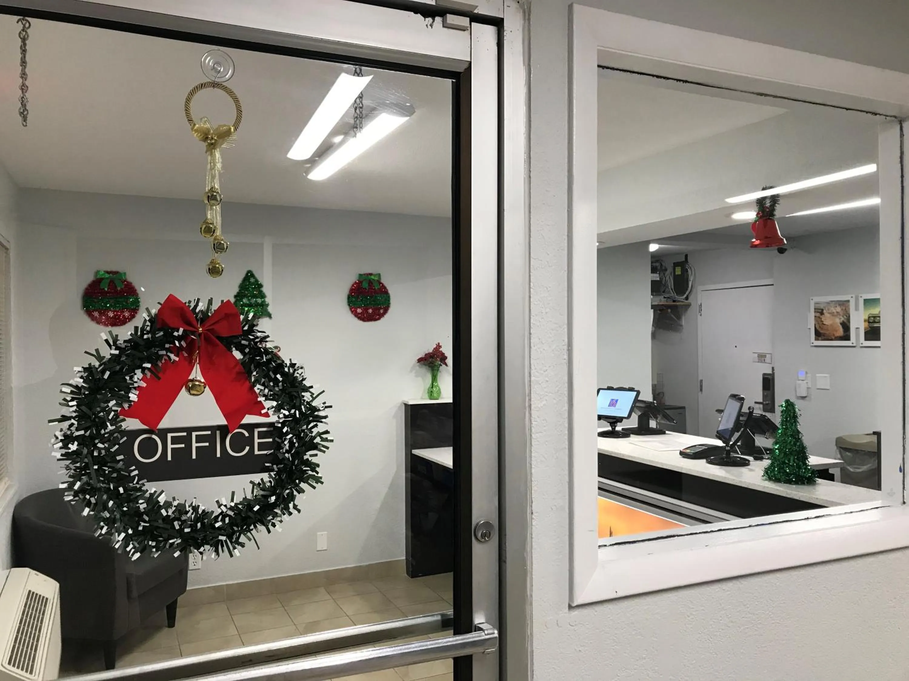 Lobby or reception in Motel 6-Fort Wayne, IN