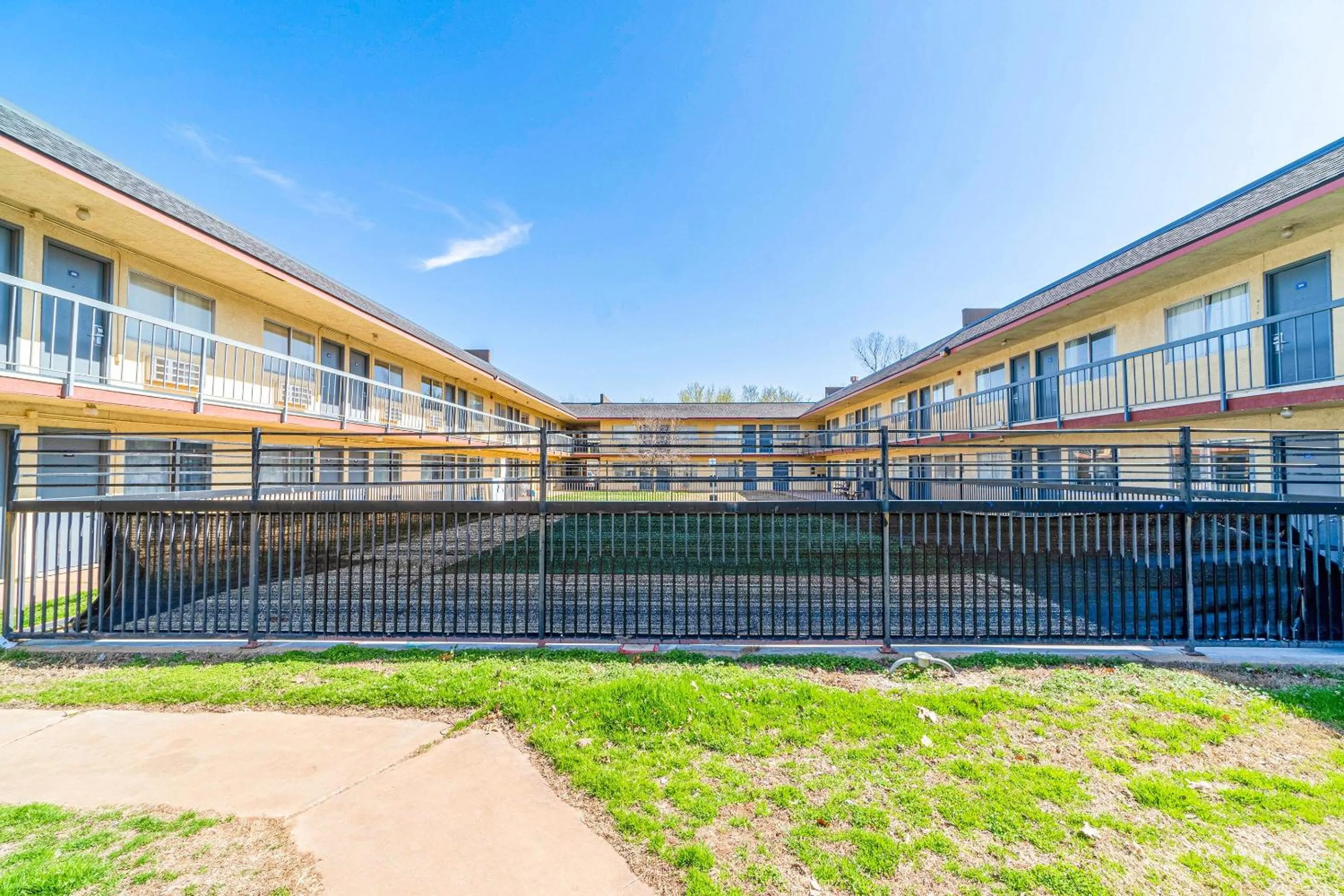 Garden in Castle Inn & Suites By OYO Chickasha