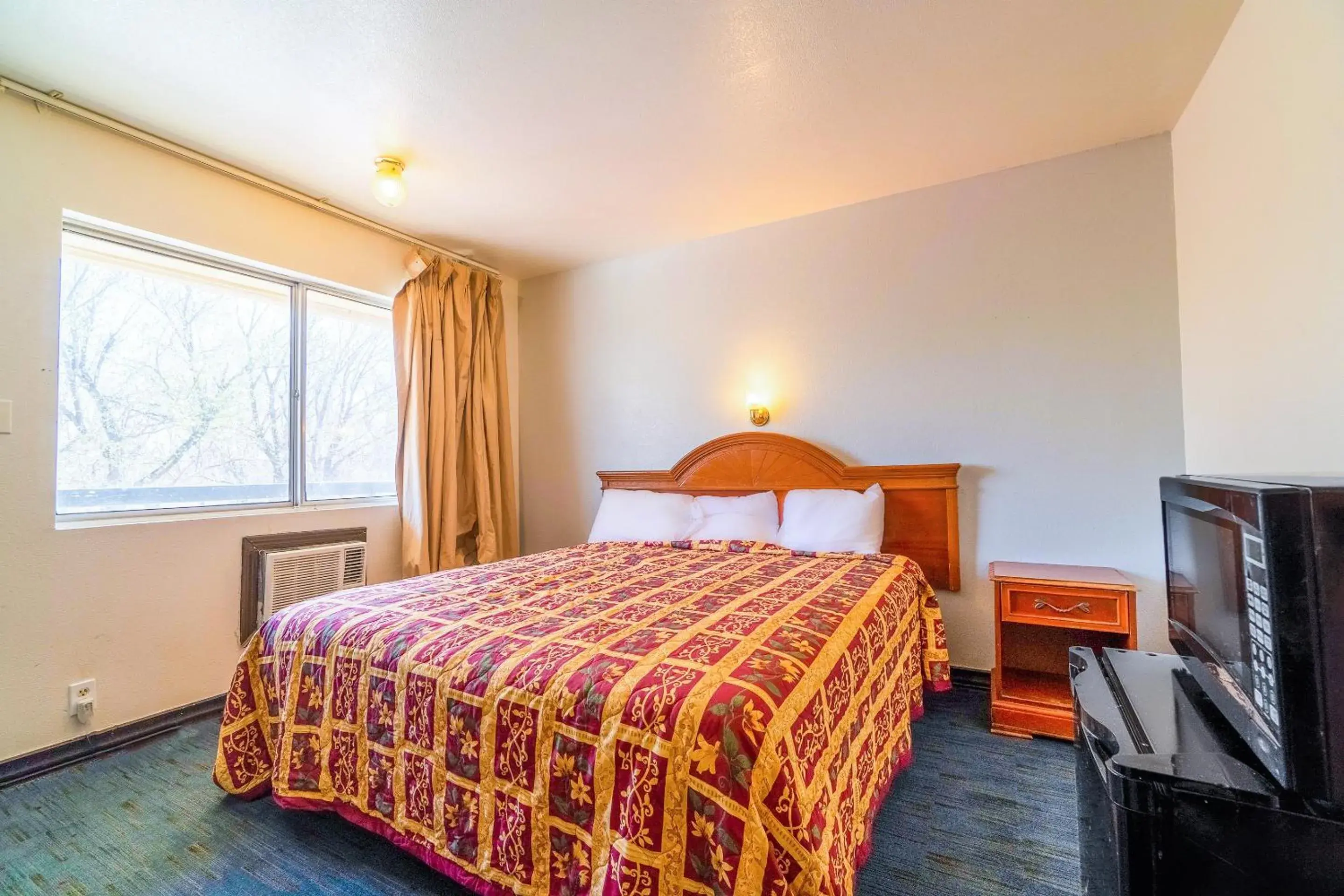 Bedroom, Bed in Castle Inn & Suites By OYO Chickasha Bedroom, Bed in Castle Inn & Suites By OYO Chickasha