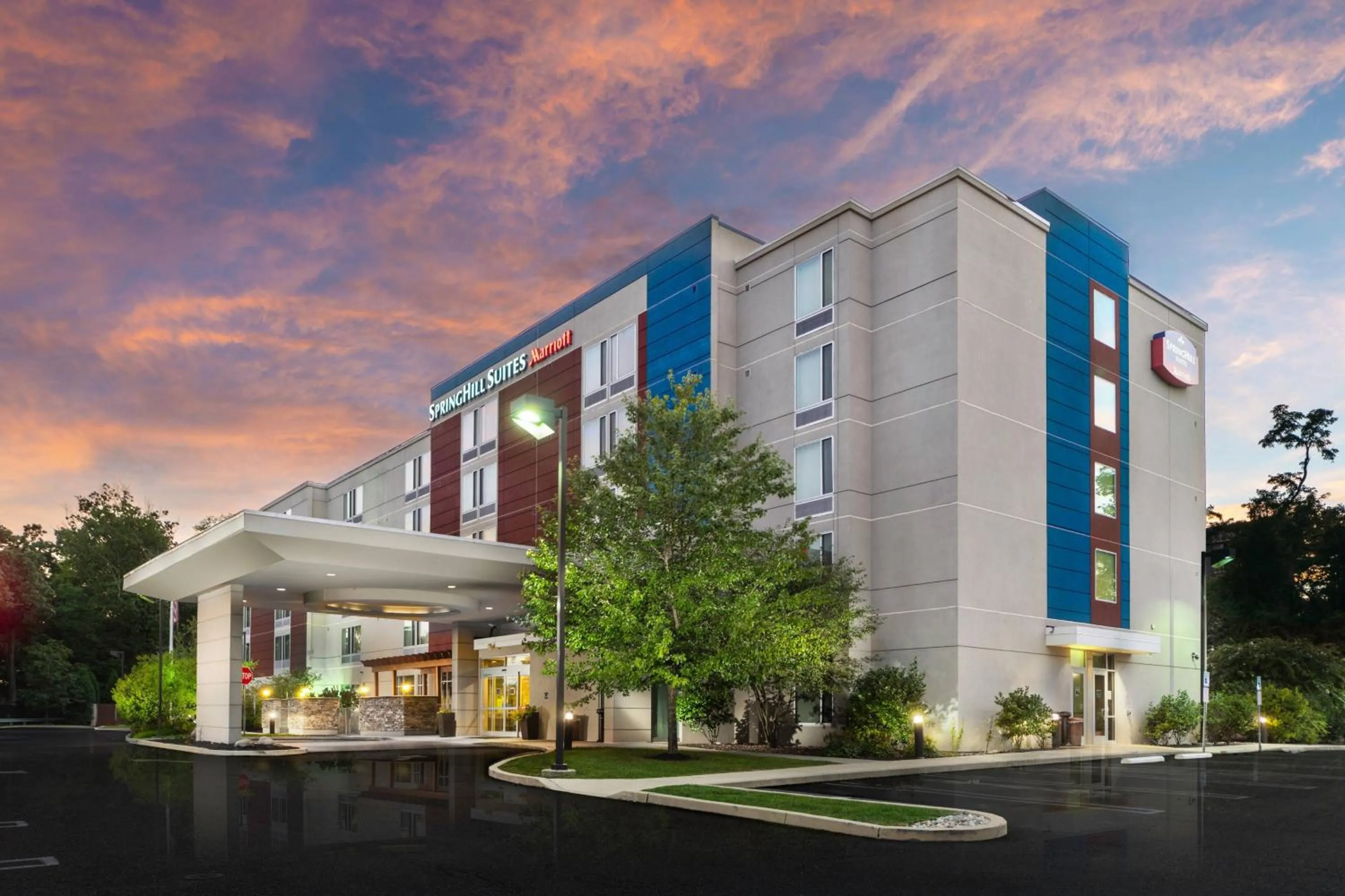 Property building in SpringHill Suites by Marriott Philadelphia Valley Forge/King of Prussia