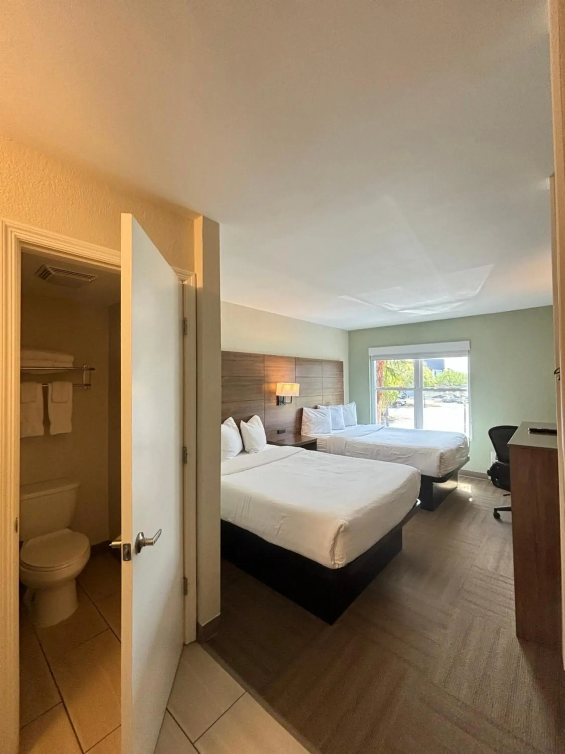 Double Room with Two Double Beds - Non-Smoking in Baymont by Wyndham Lake Park Valdosta I75 Double Room with Two Double Beds - Non-Smoking in Baymont by Wyndham Lake Park Valdosta I75