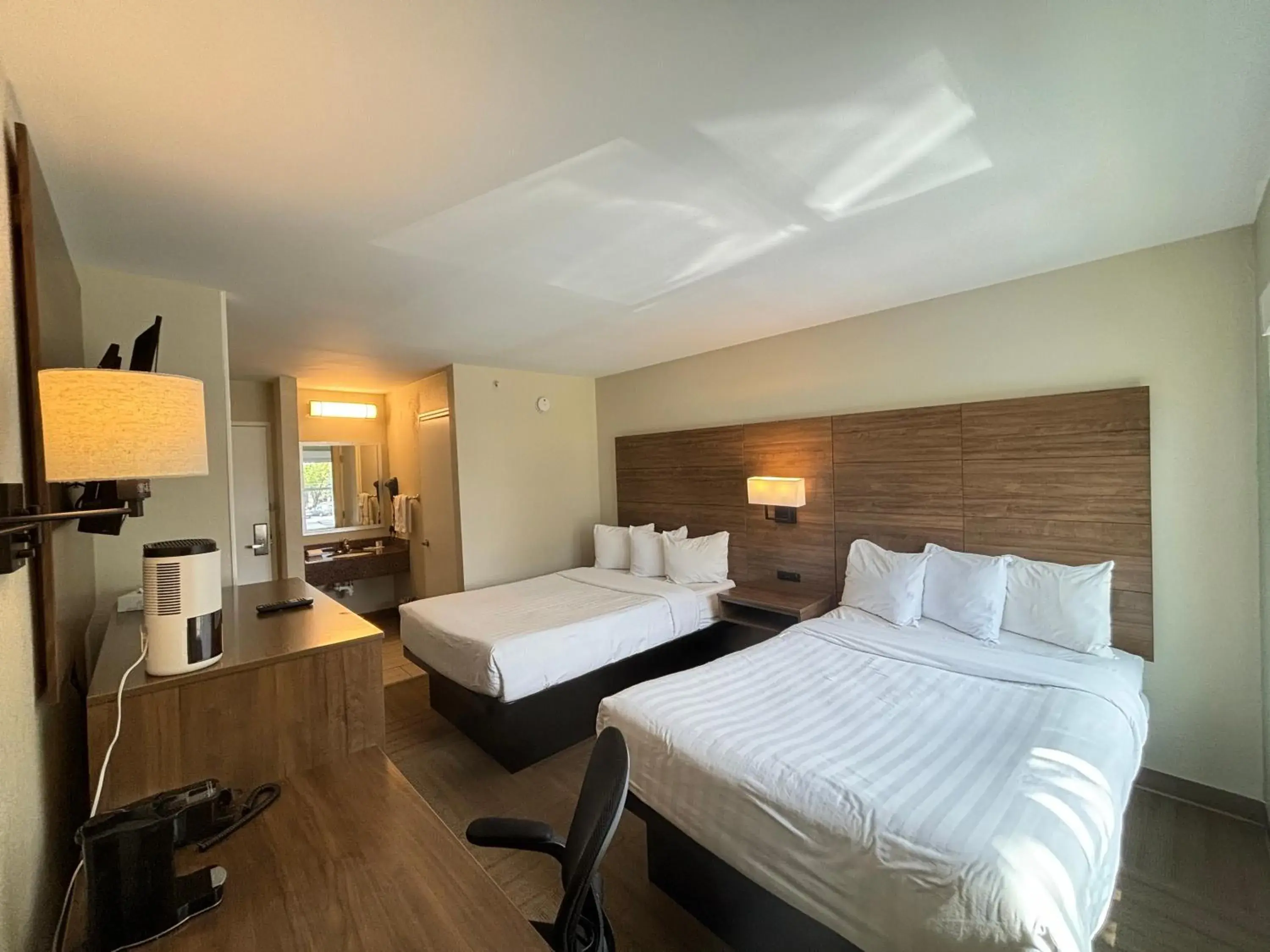 Bed in Baymont by Wyndham Lake Park Valdosta I75 Bed in Baymont by Wyndham Lake Park Valdosta I75