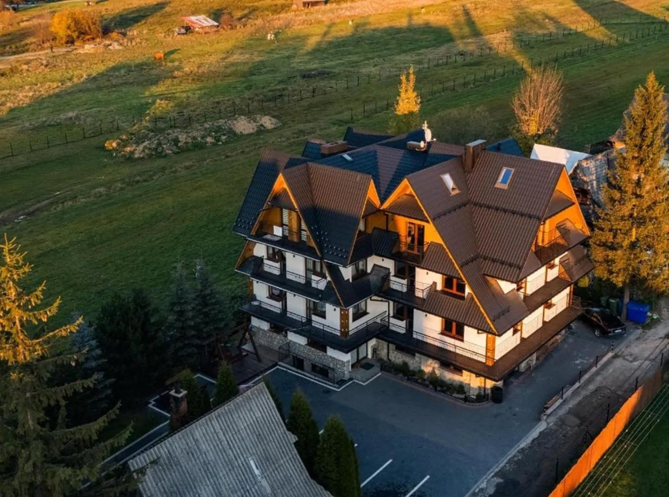 Property building in Apartamenty Willa Kamila Zakopane z Jacuzzi