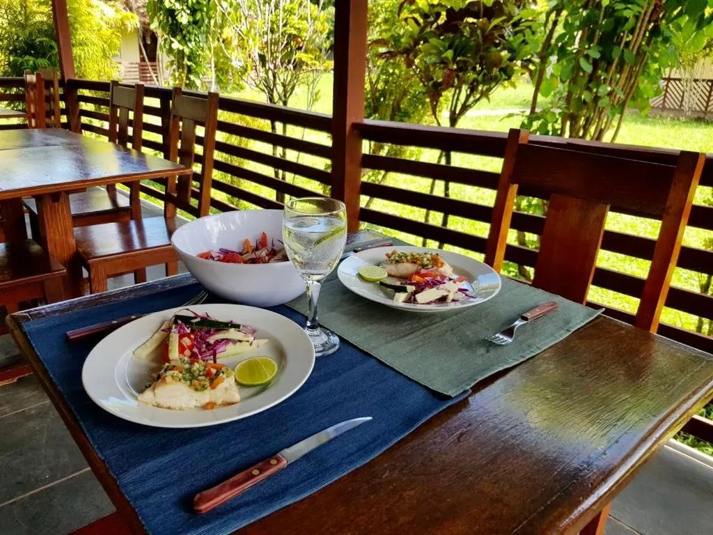 Restaurant/places to eat in Pousada O Canto do Francês