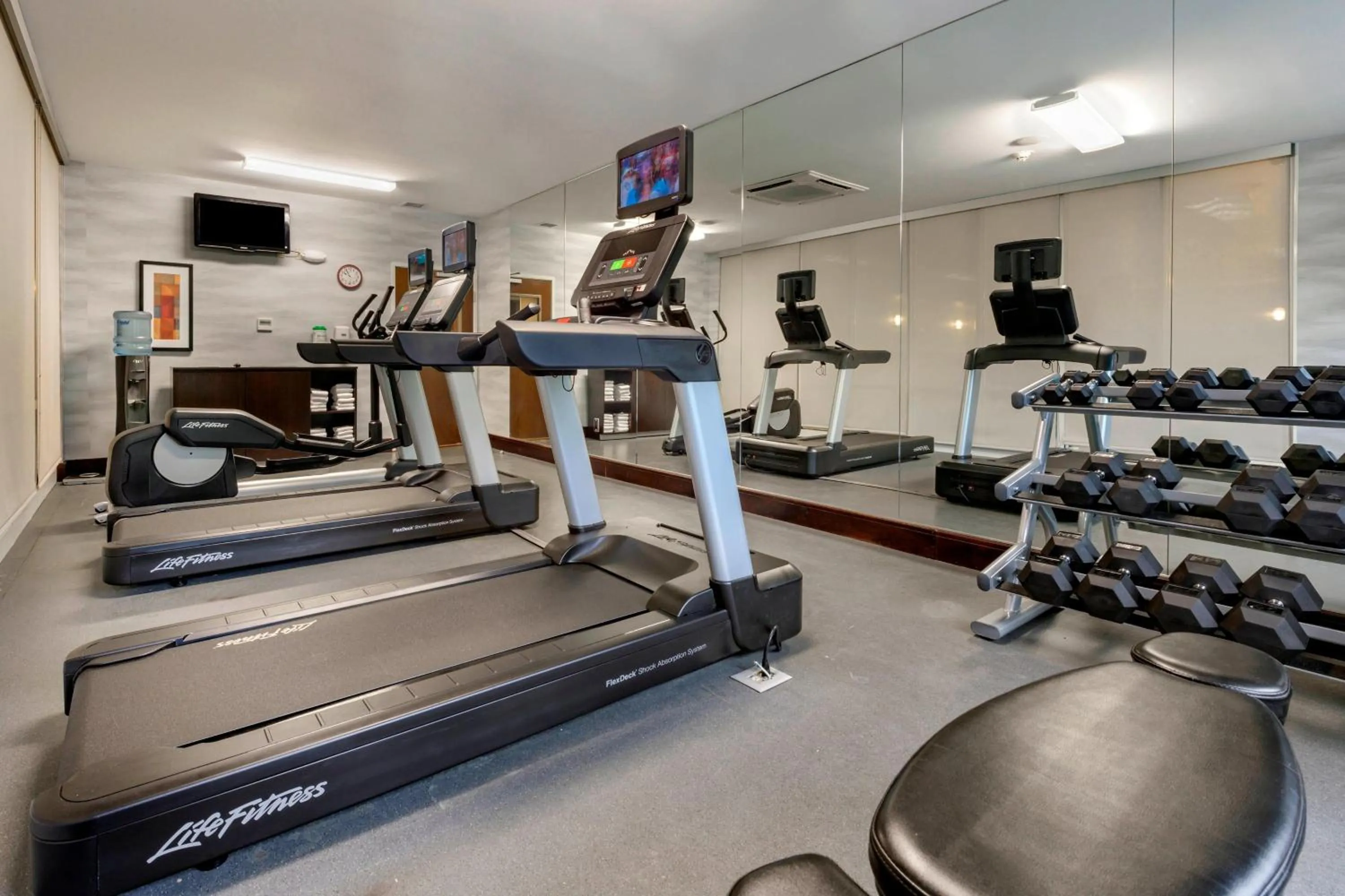 Fitness centre/facilities in Fairfield Inn & Suites by Marriott Slippery Rock