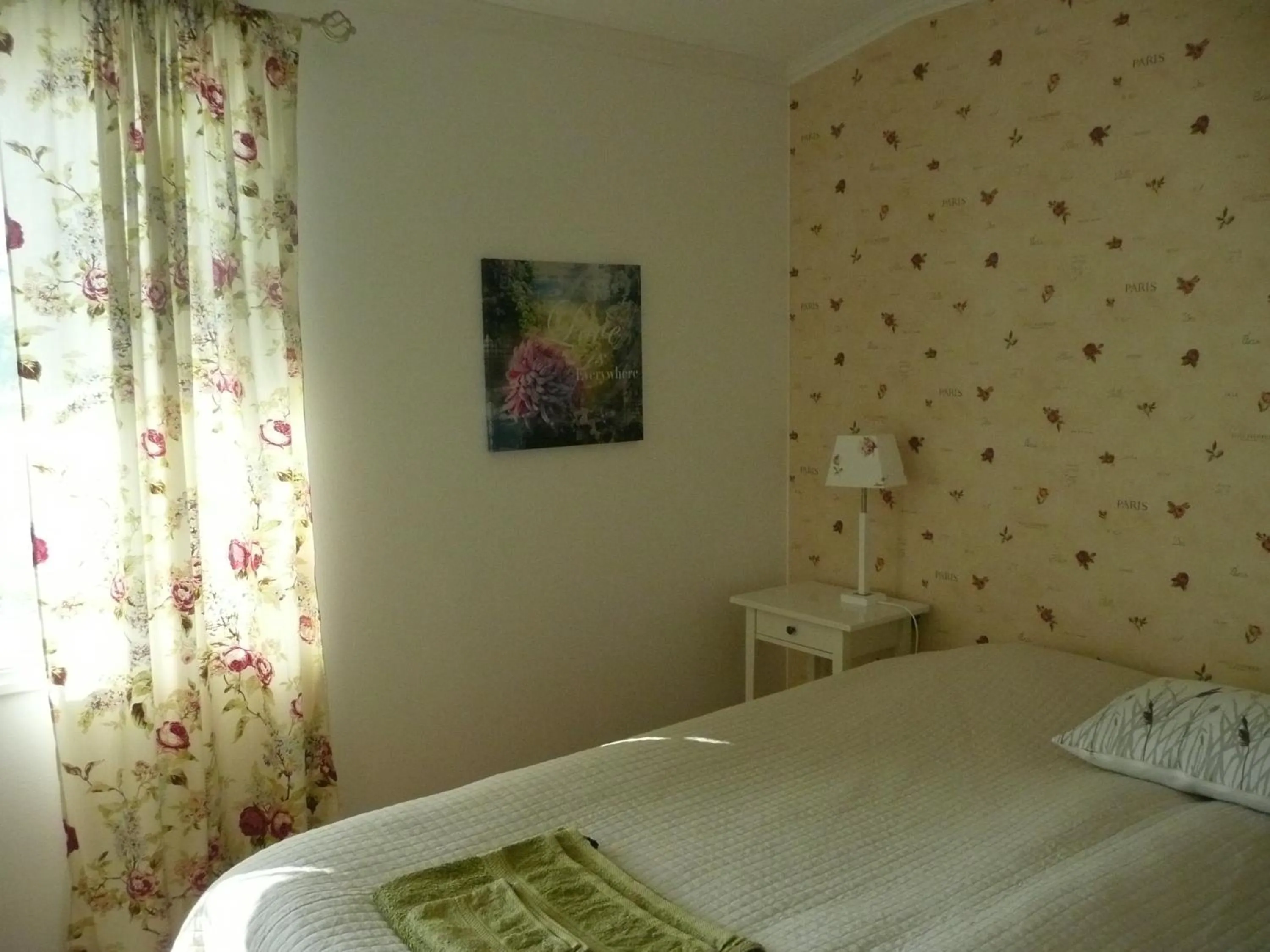 Bed in Kullens Bed and Breakfast