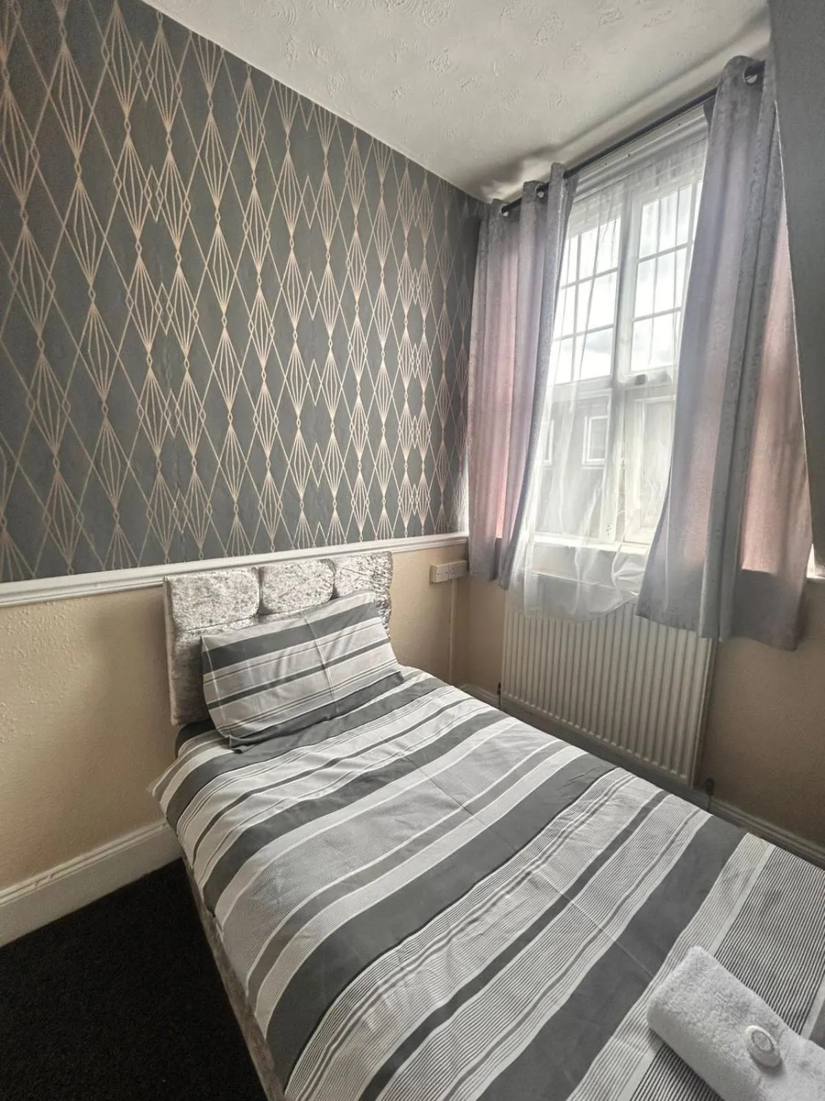 Photo of the whole room in The Majestic