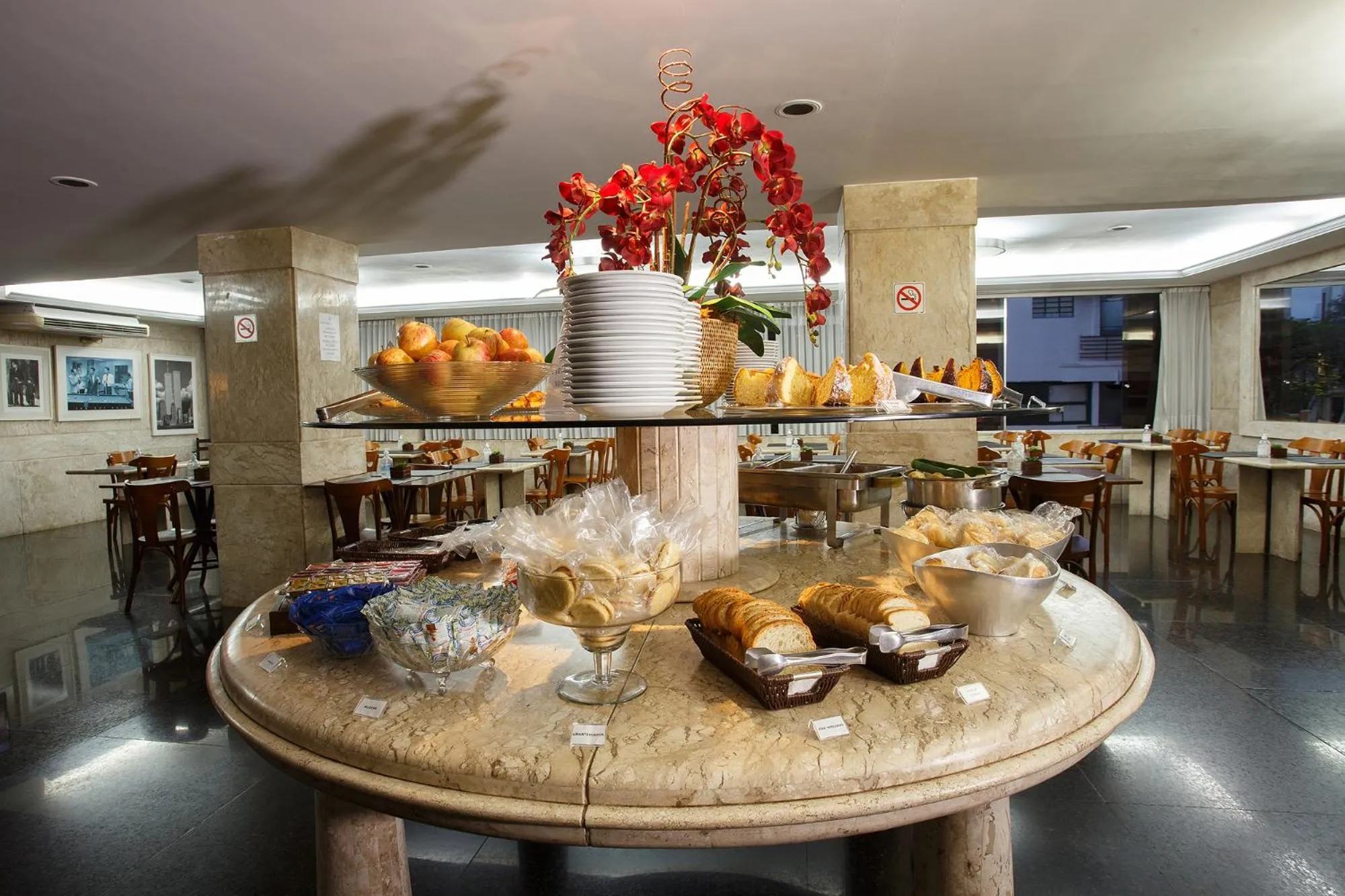 Buffet breakfast in Savassi Hotel