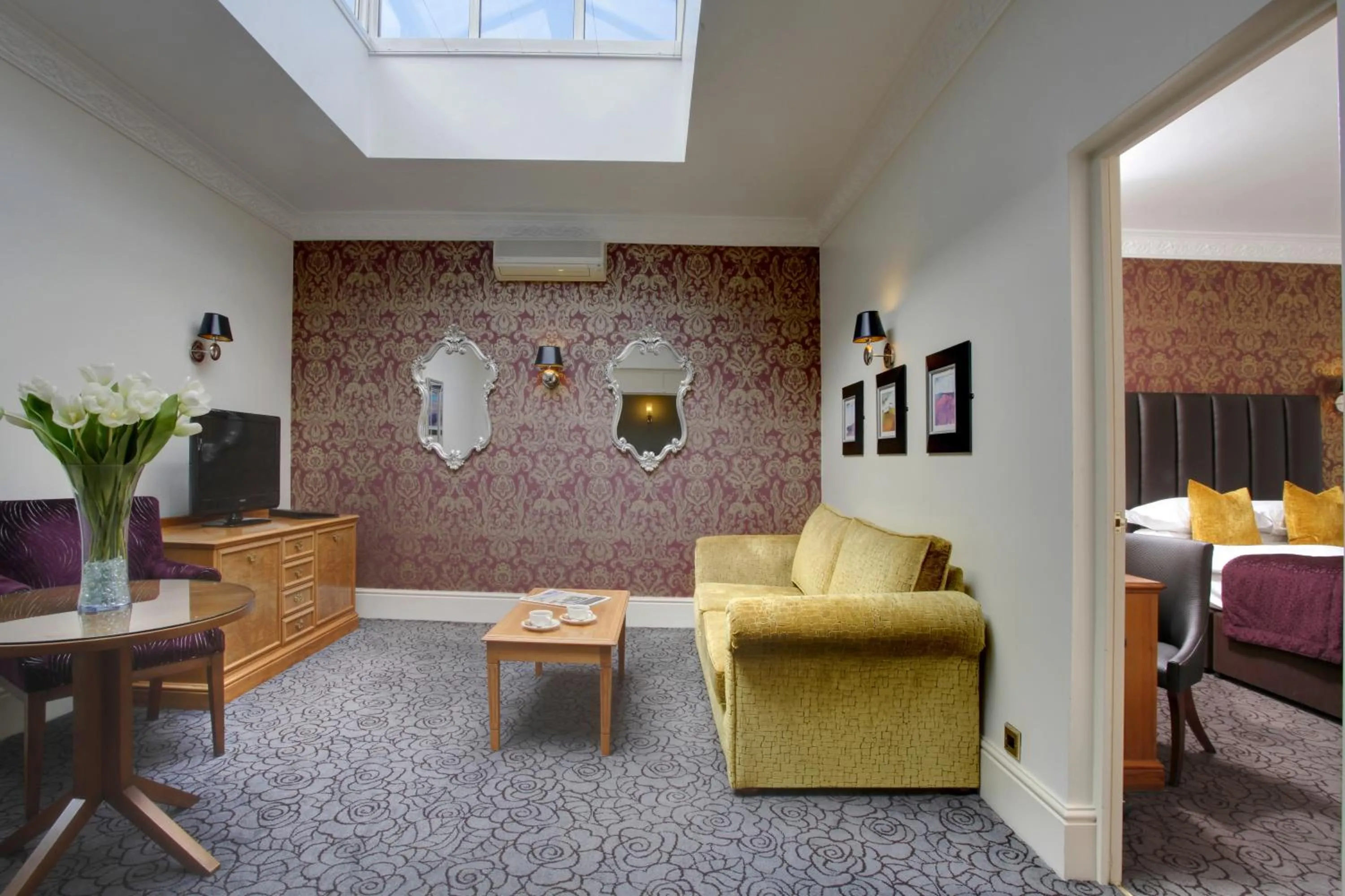 Living room in Pontlands Park Hotel