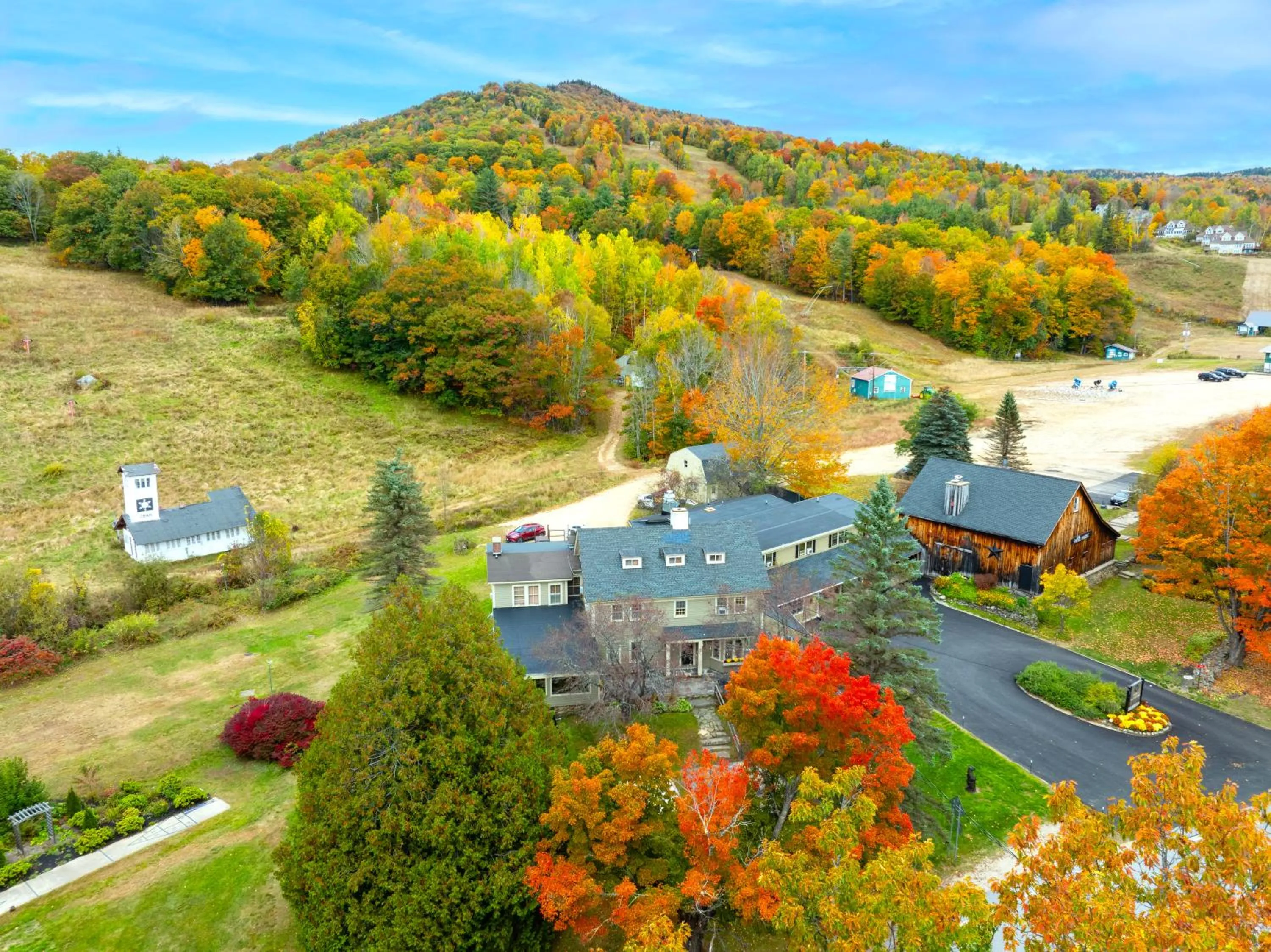 Mountain view in Whitneys Inn at Black Mountain