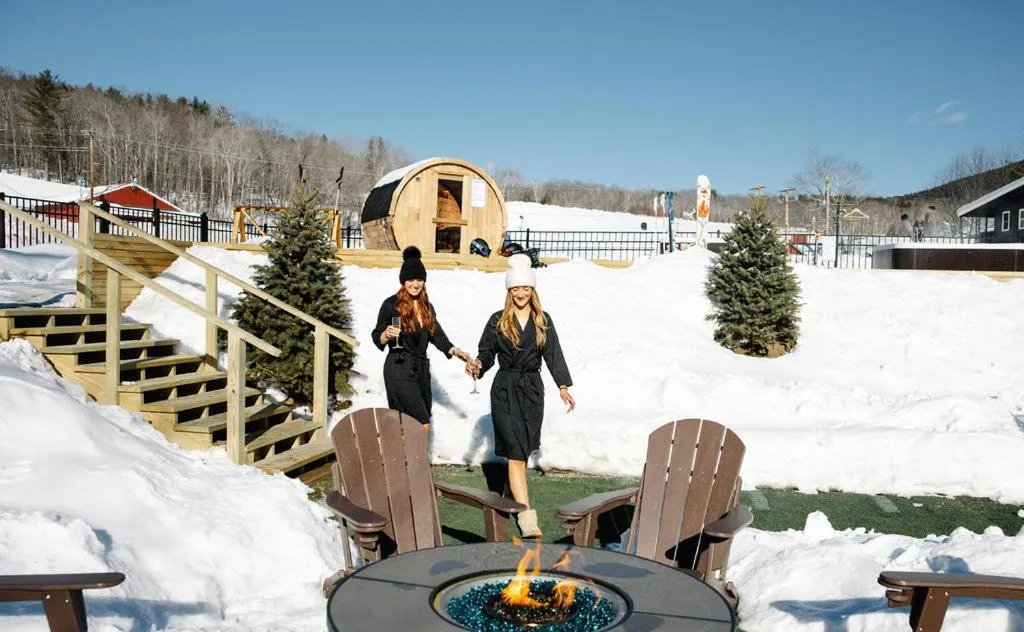 Patio in Whitneys Inn at Black Mountain