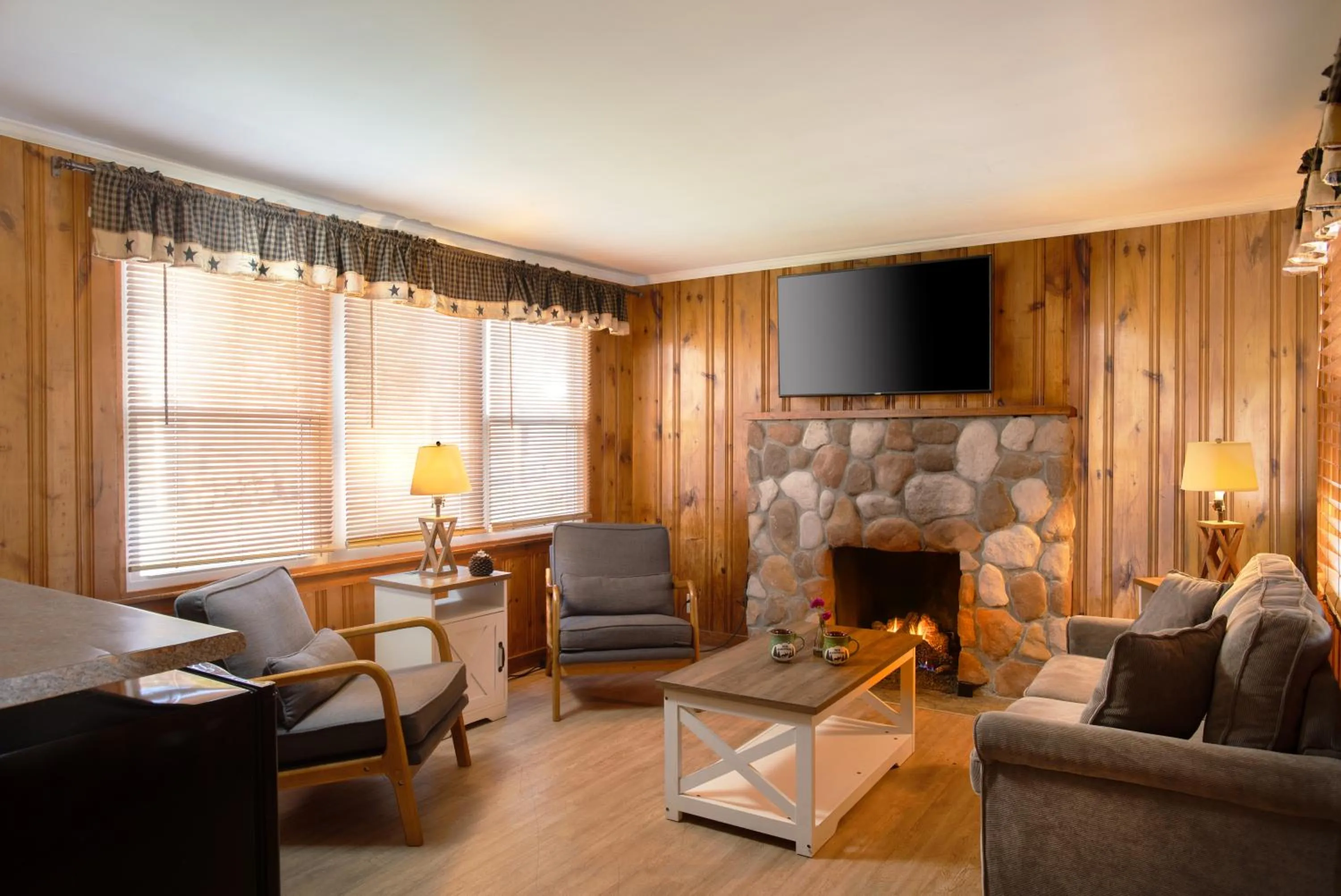 Living room in Whitneys Inn at Black Mountain