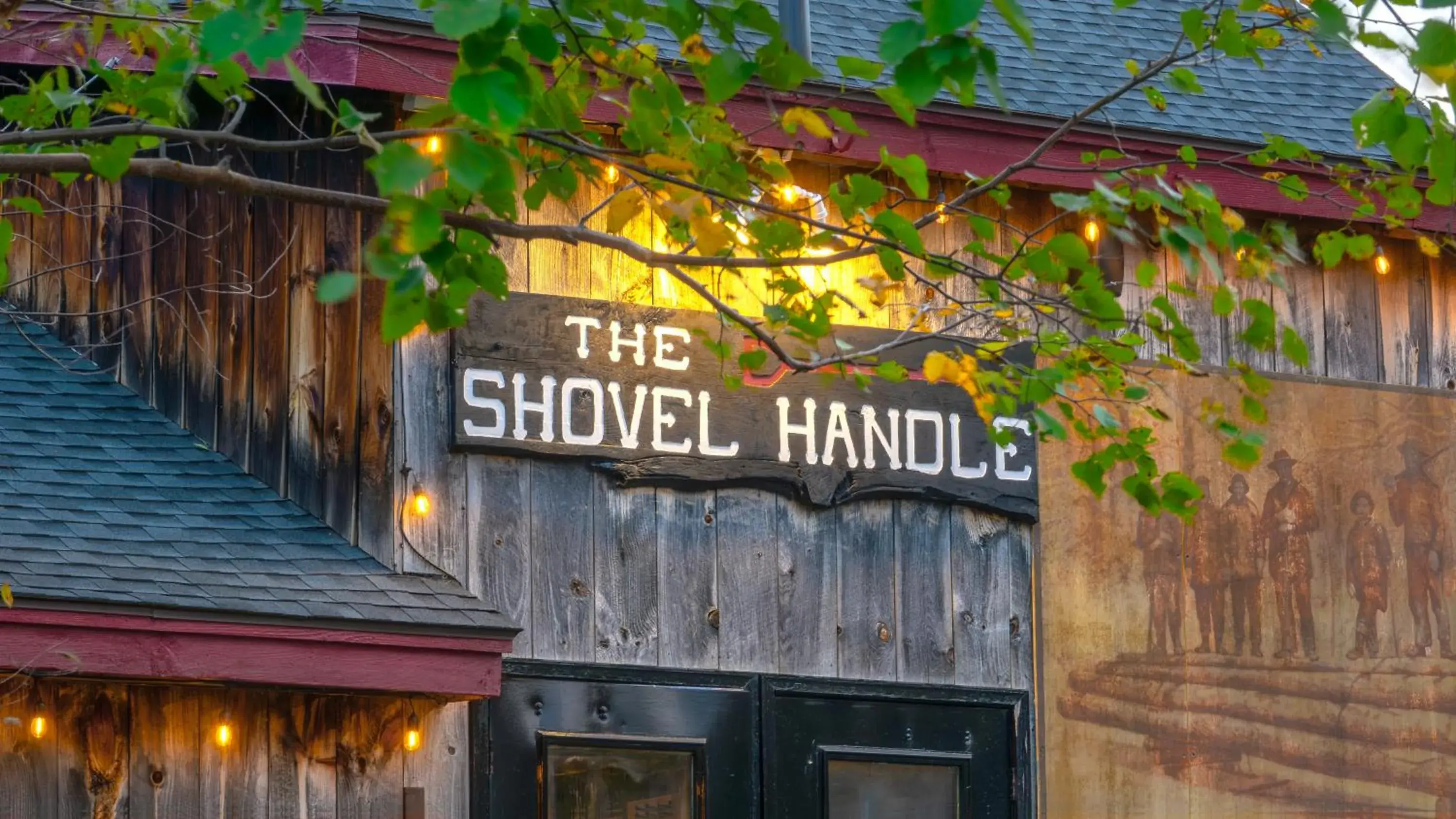 Restaurant/places to eat in Whitneys Inn at Black Mountain Restaurant/places to eat in Whitneys Inn at Black Mountain