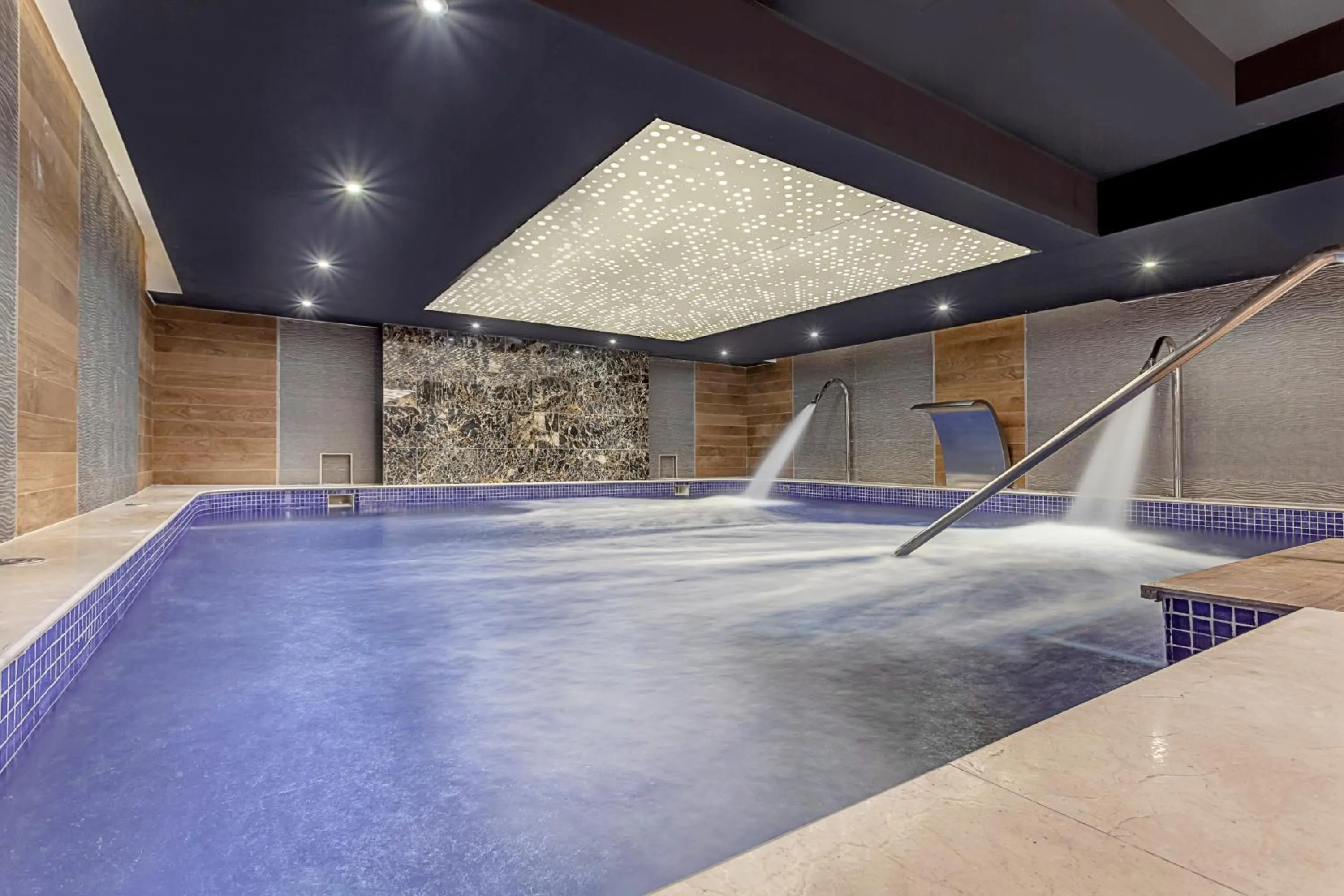 Public Bath in Royalton Antigua, An Autograph Collection All-Inclusive Resort