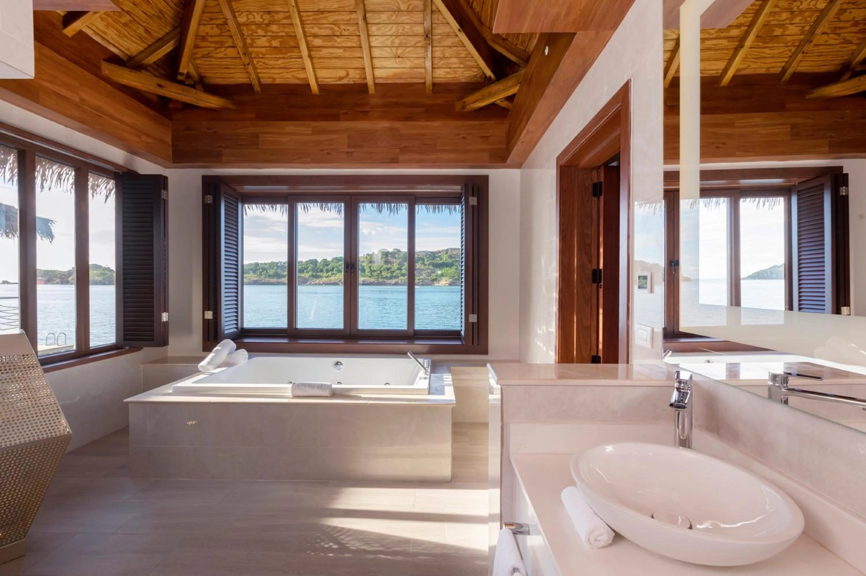 Bath in Royalton Antigua, An Autograph Collection All-Inclusive Resort