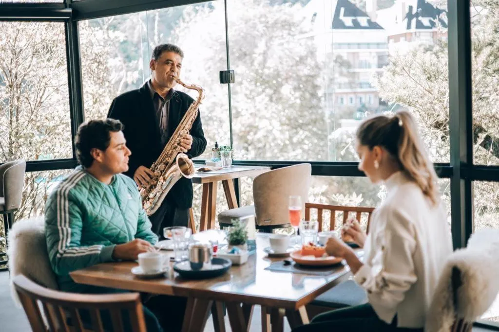 Breakfast in Villa Amistà Campos do Jordão