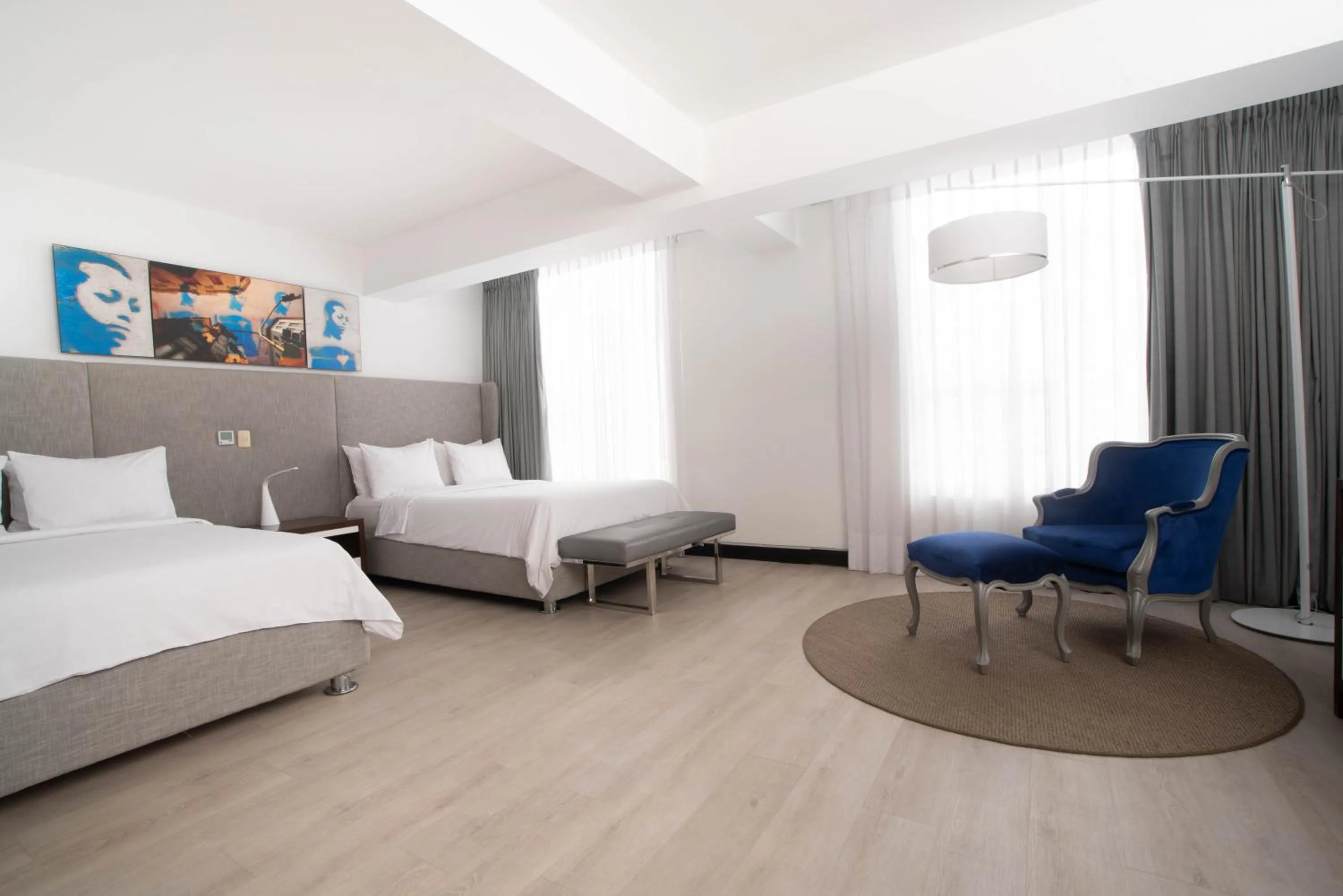 Photo of the whole room, Bed in Radisson Hotel Decapolis Miraflores