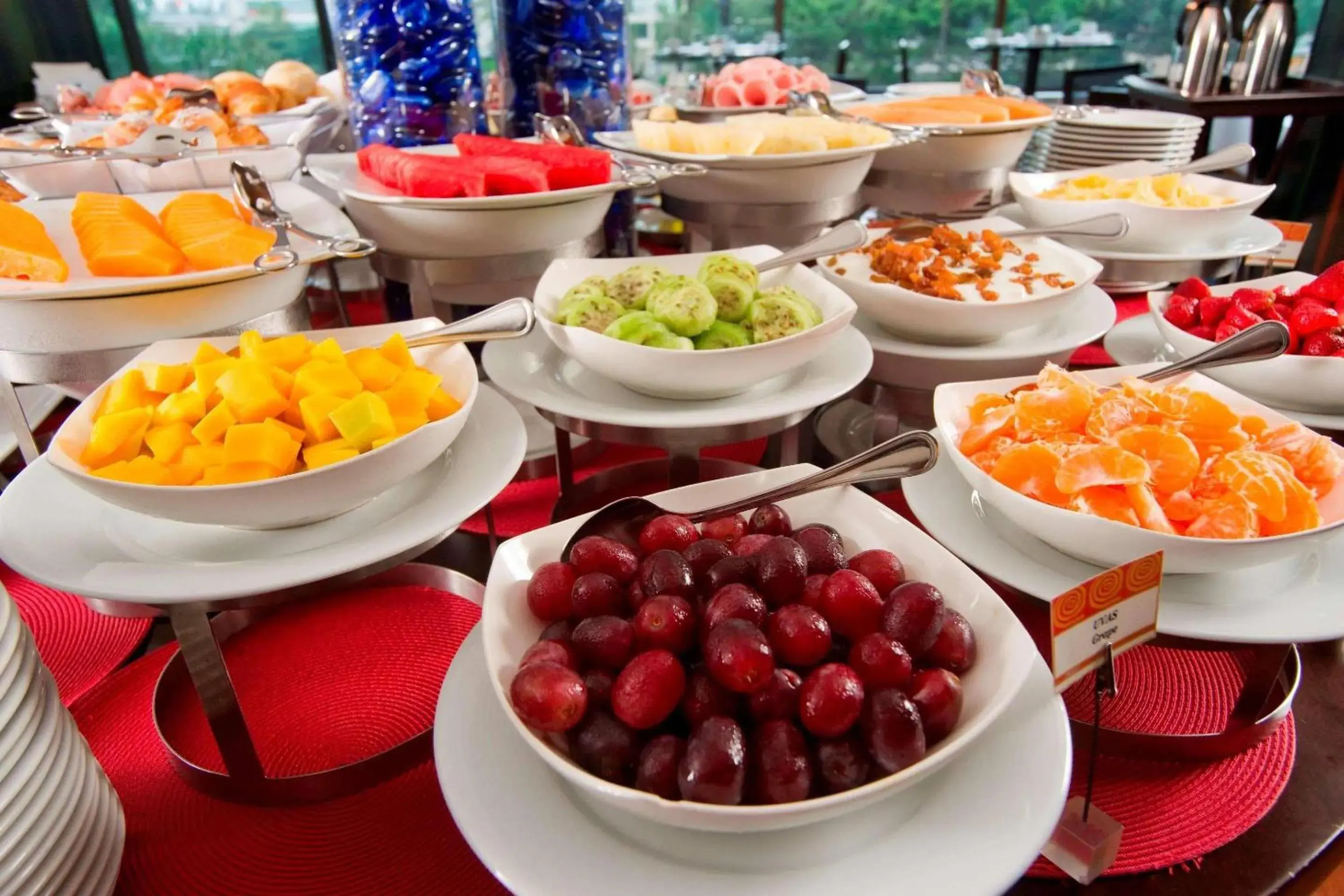 Restaurant/places to eat in Radisson Hotel Decapolis Miraflores Restaurant/places to eat in Radisson Hotel Decapolis Miraflores