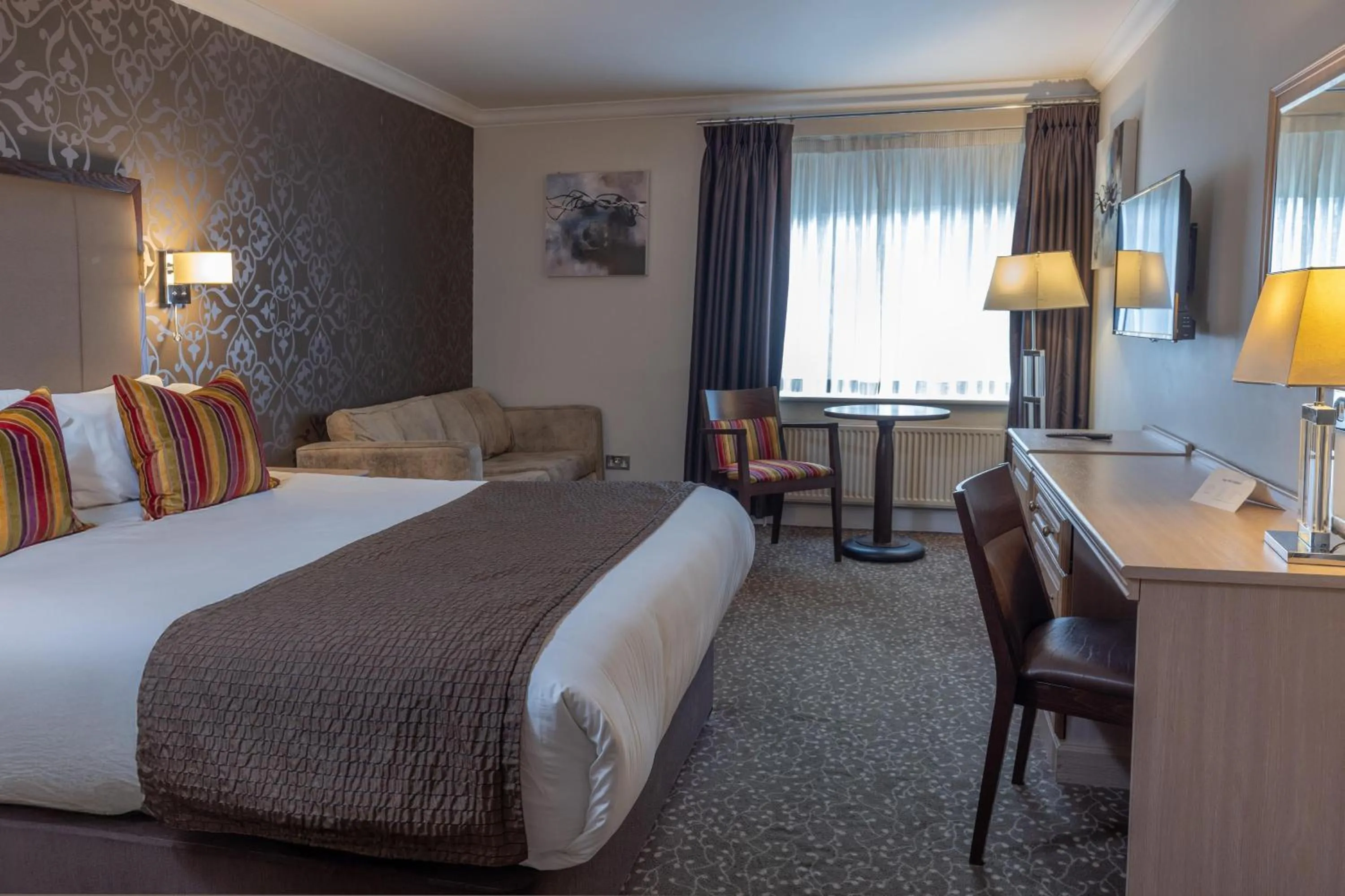 Bedroom, Bed in Ivy Hill Hotel, Sure Hotel Collection by Best Western