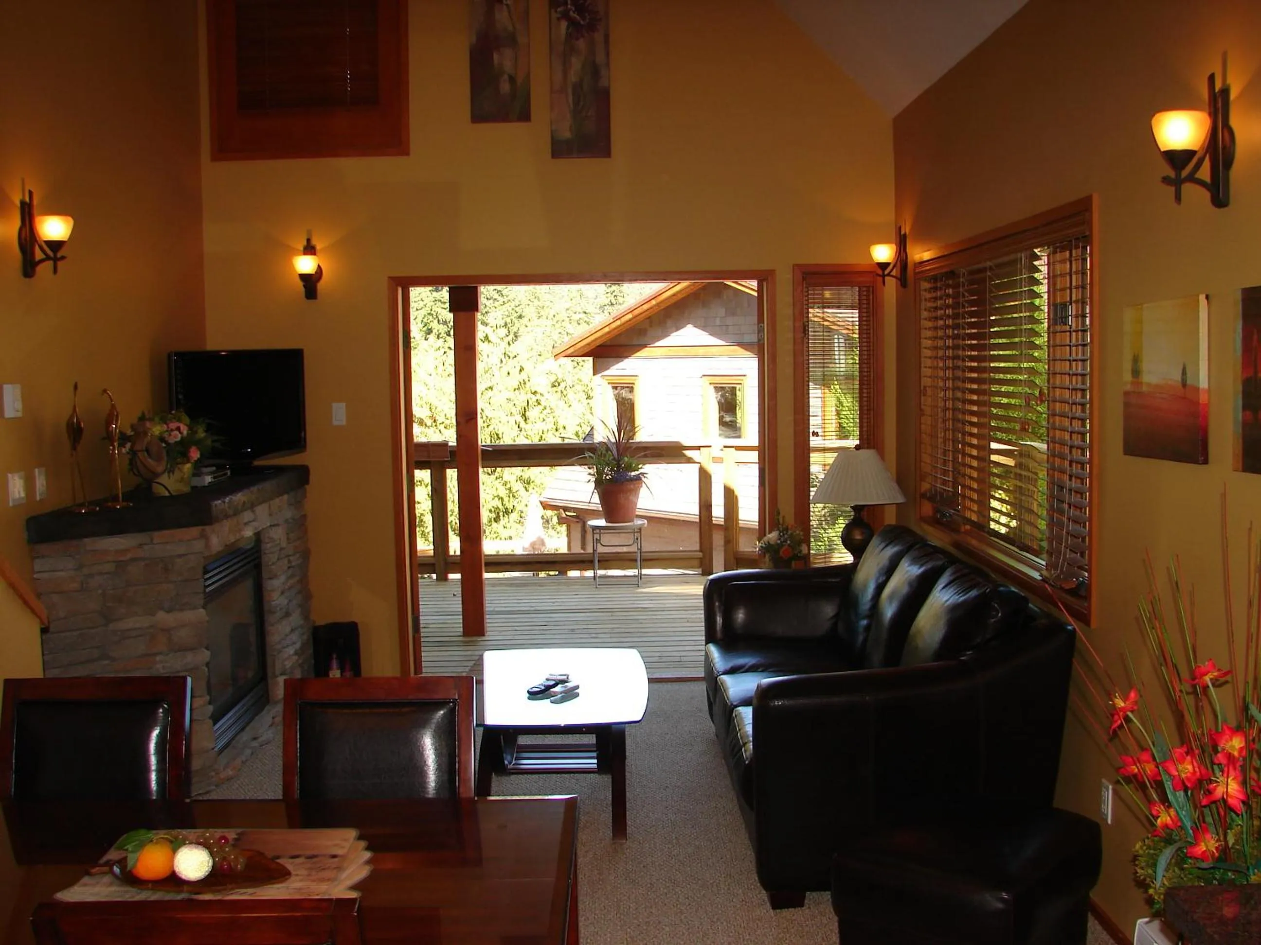 TV and multimedia in Sunshine Coast Resort