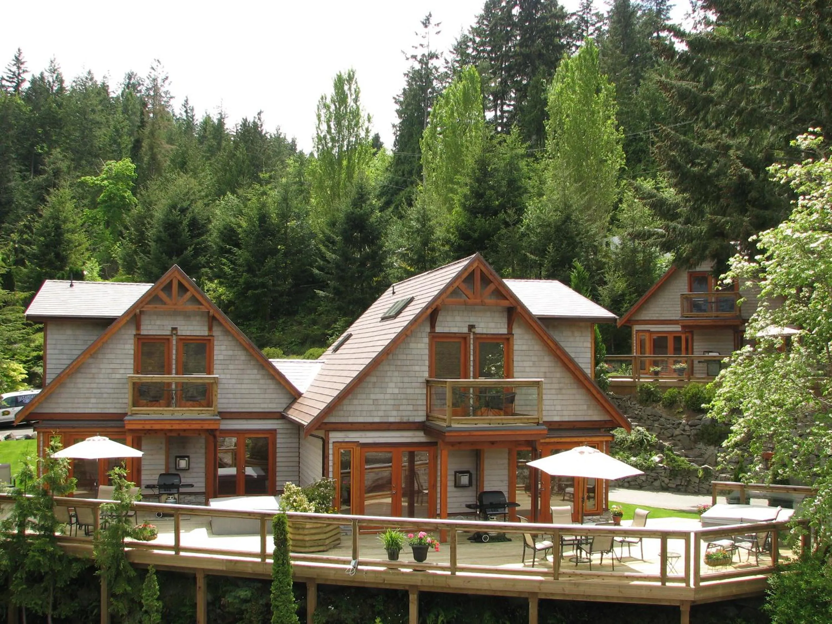 Property building in Sunshine Coast Resort