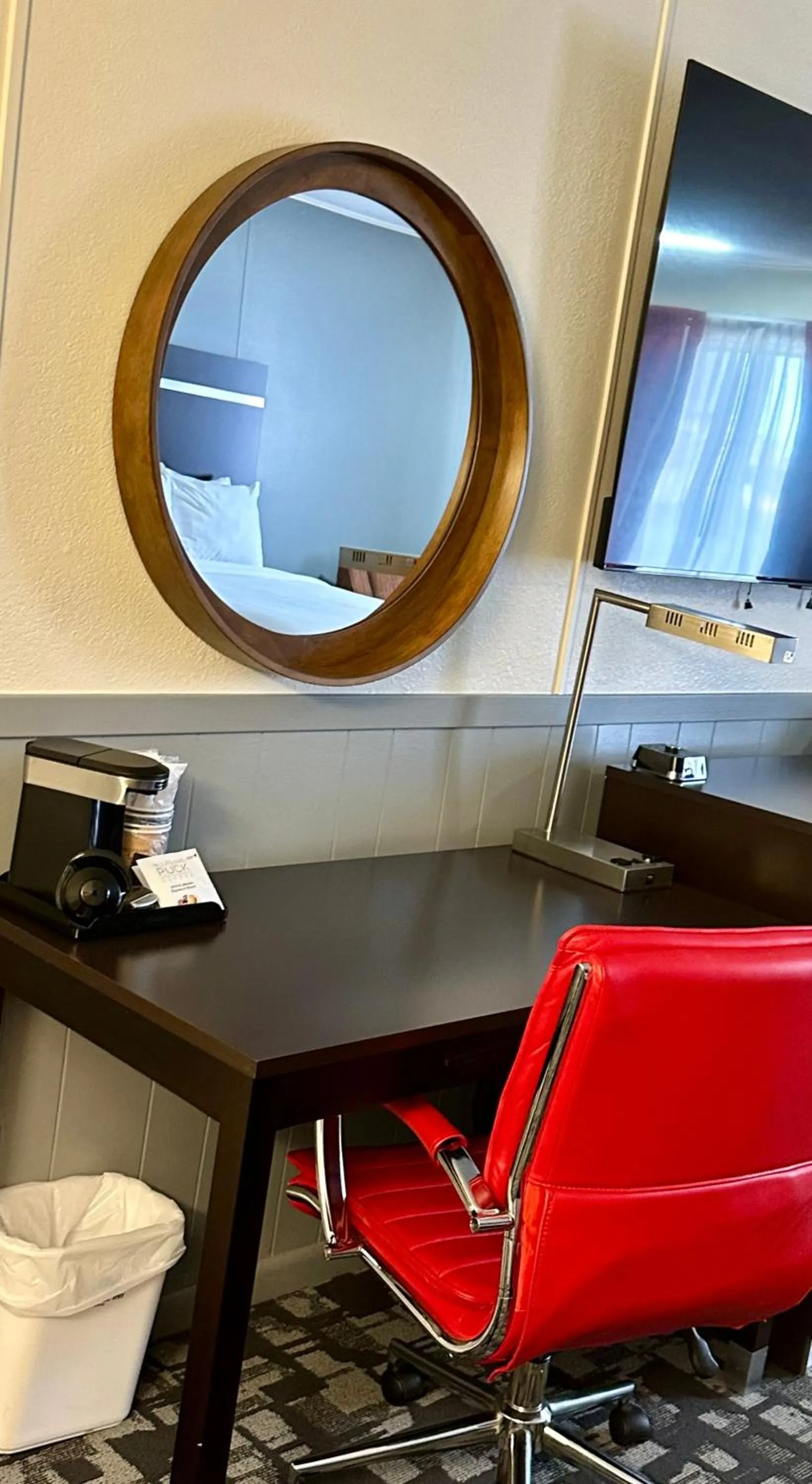 Seating area in Americas Best Value Inn Wall