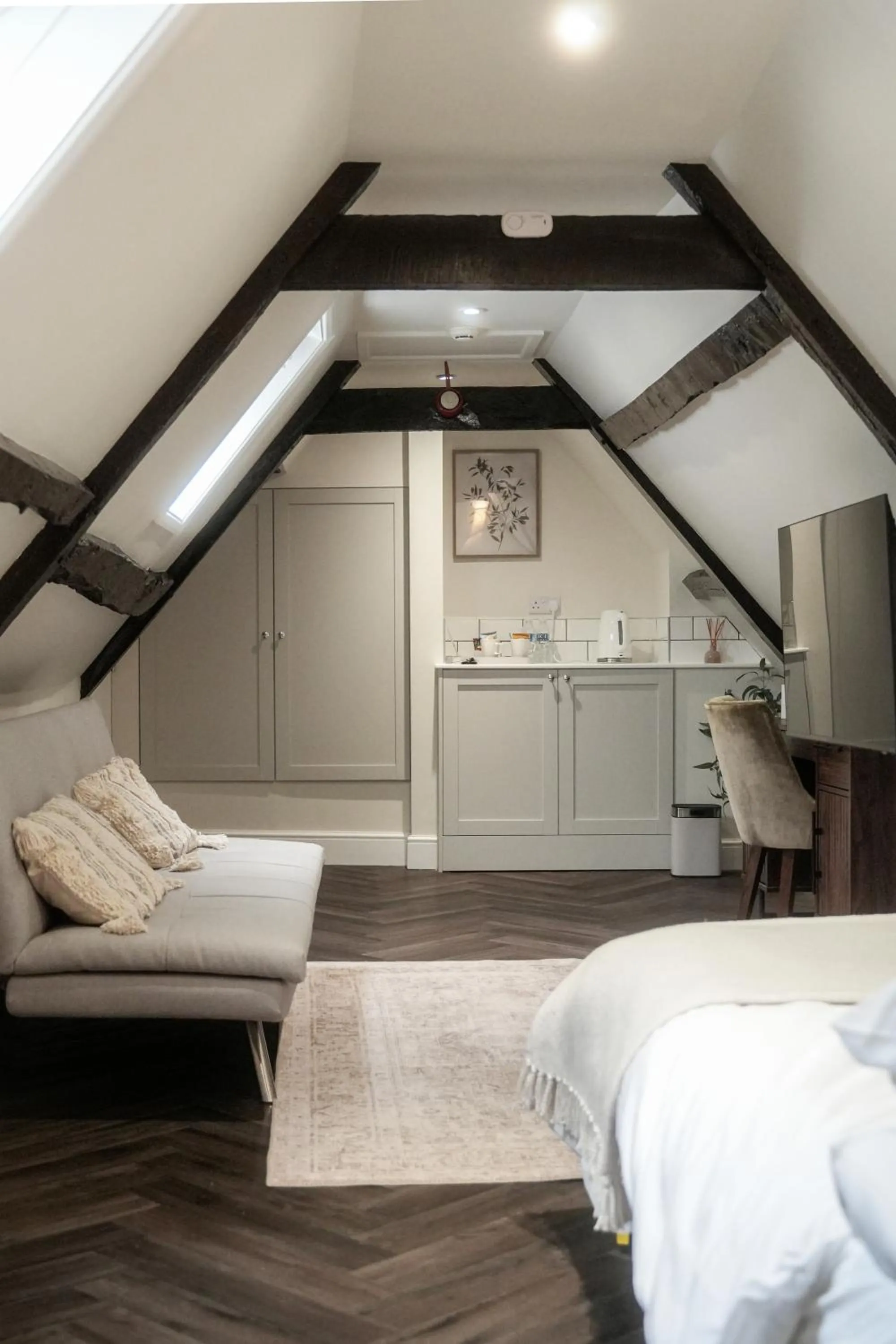 Bedroom, Bed in J.D.Young