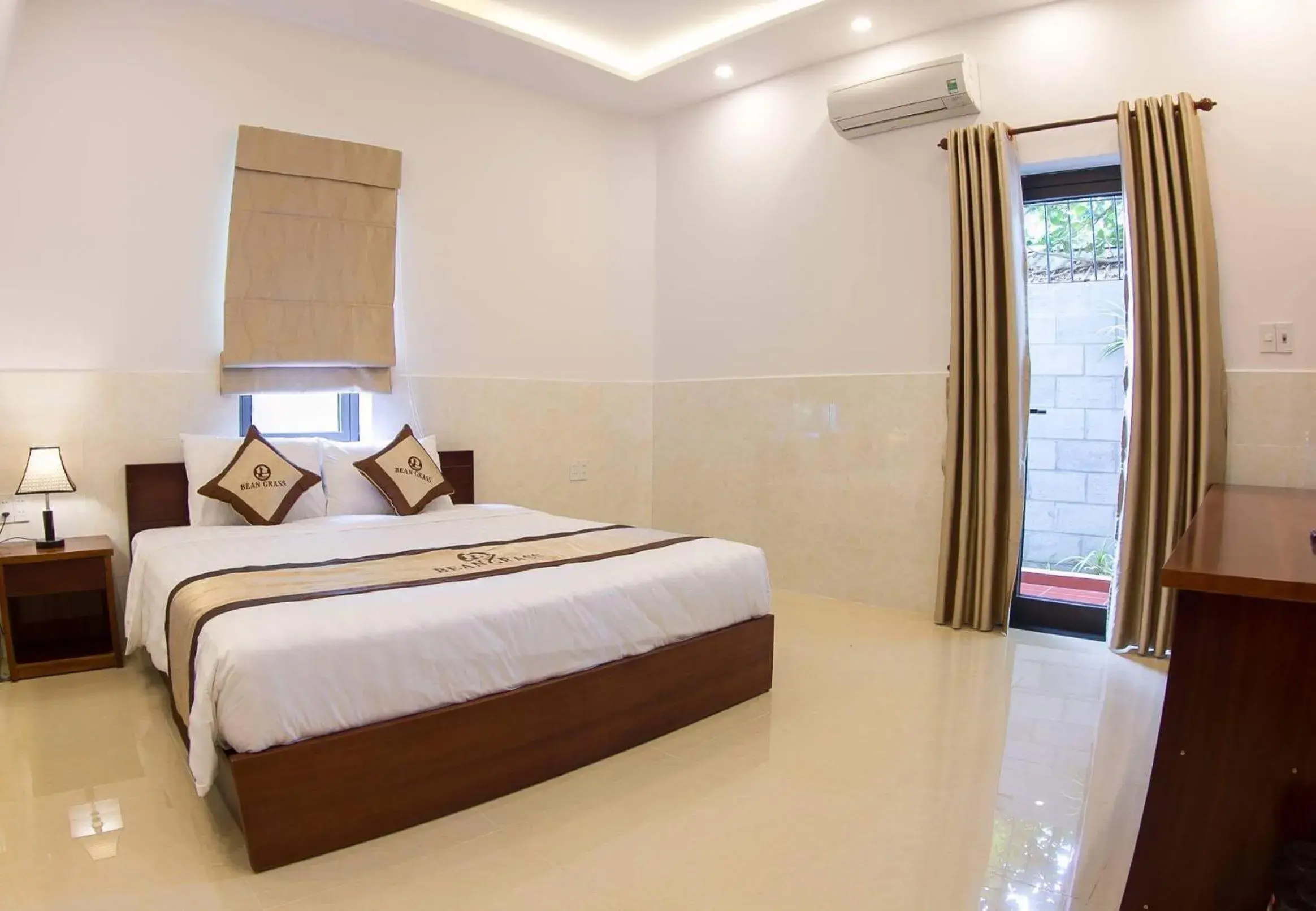 King Room with Garden View - single occupancy in Bean Grass Homestay King Room with Garden View - single occupancy in Bean Grass Homestay