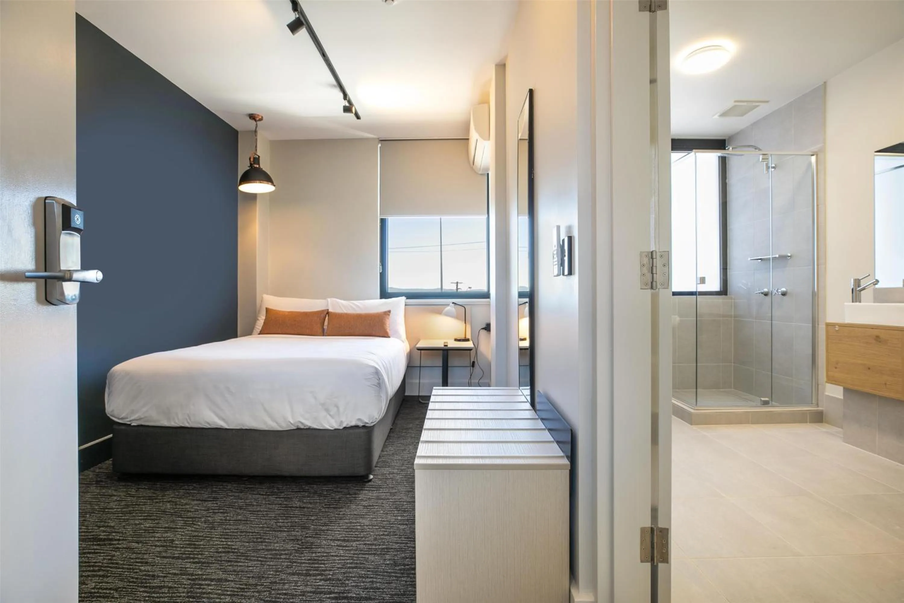 Bedroom, Bed in Nightcap at Chardons Corner Hotel