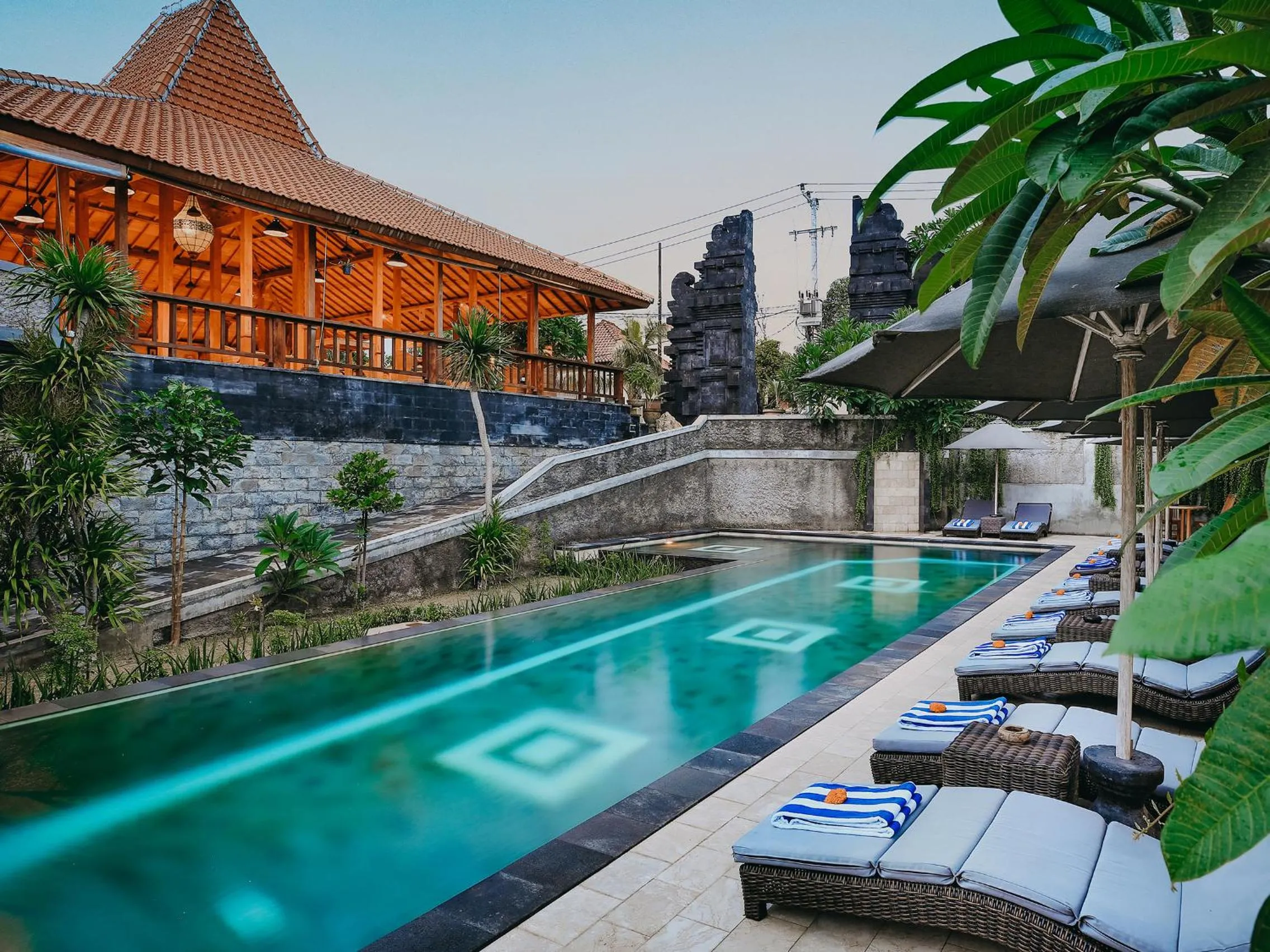 Swimming pool in Bale Gede Lembongan