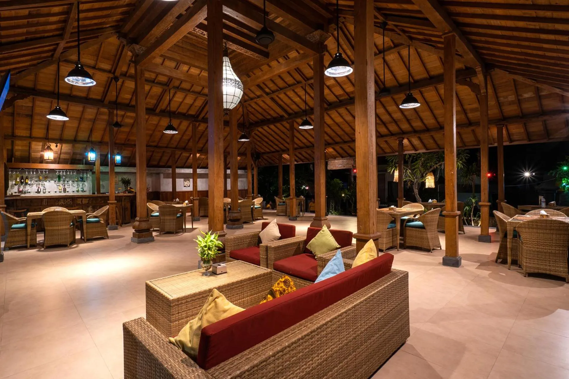 Restaurant/places to eat in Bale Gede Lembongan