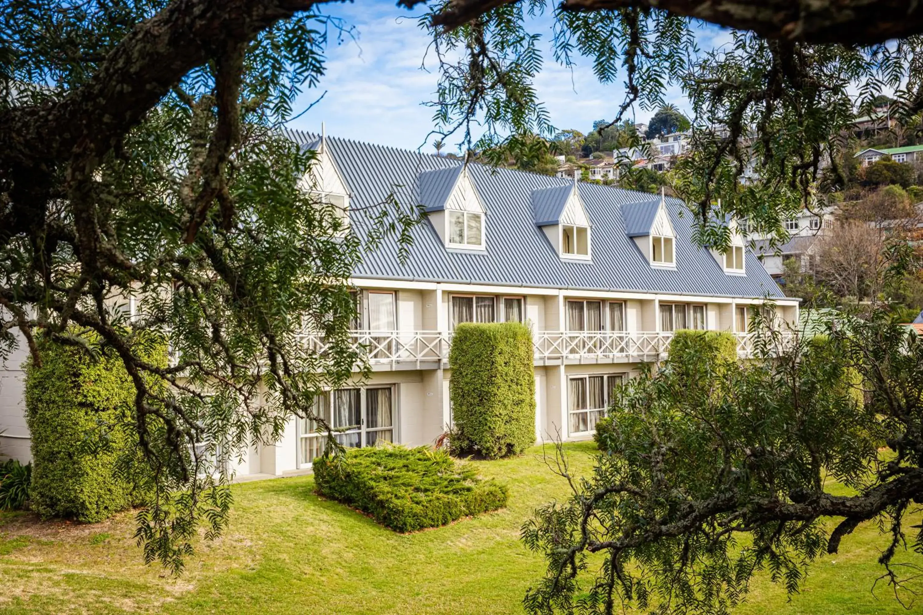 Property building in Admirals Motor Inn Property building in Admirals Motor Inn