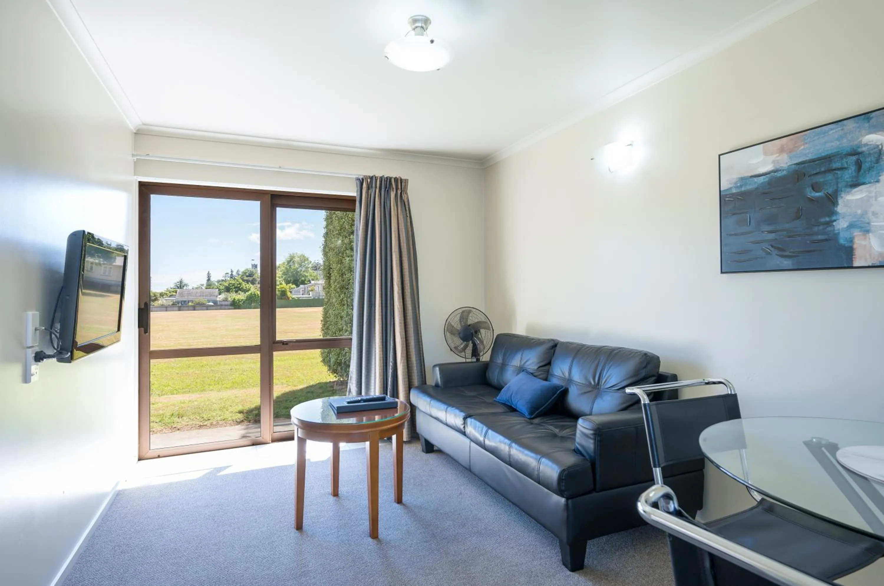 Lounge or bar in Admirals Motor Inn