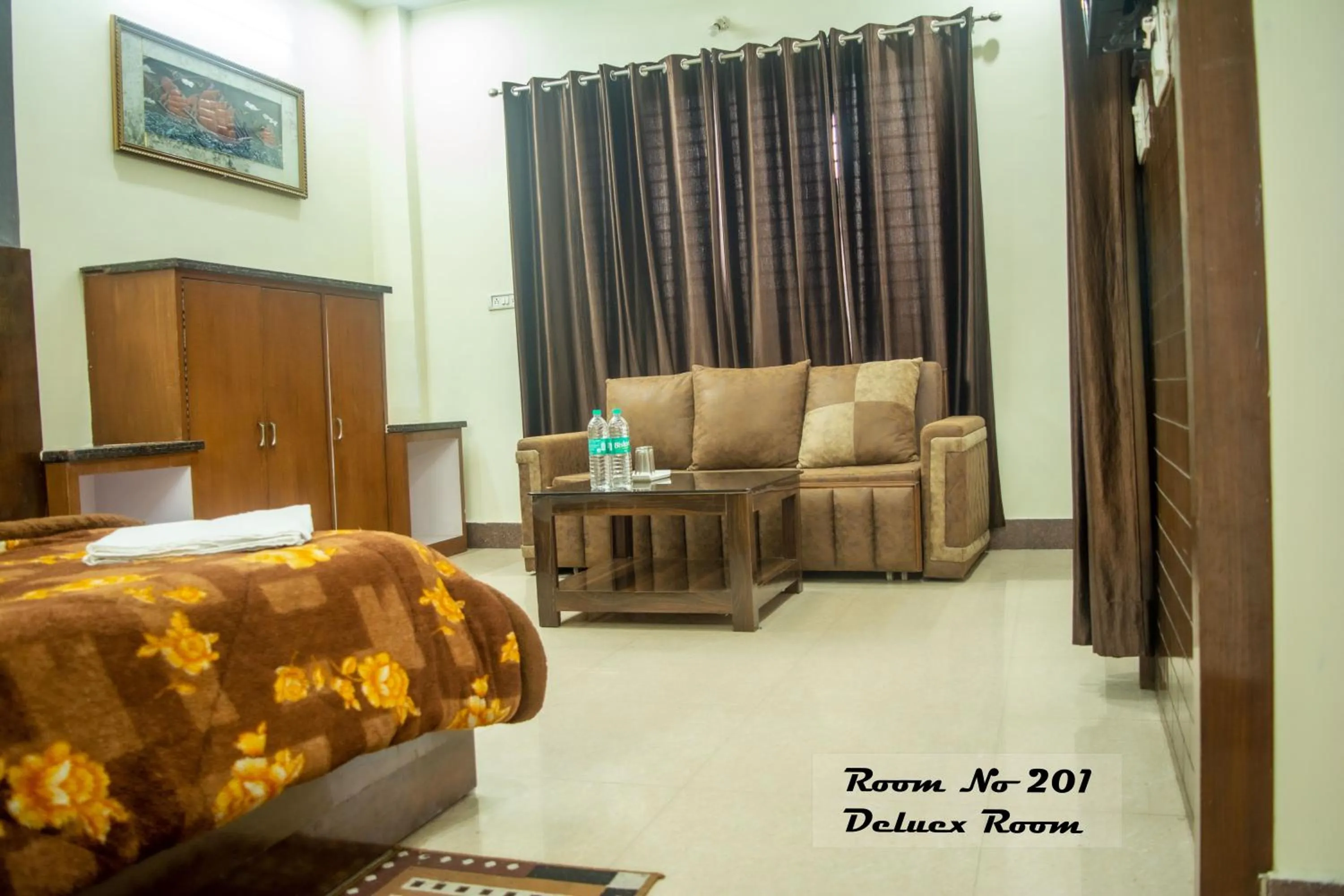 Seating area in Hotel Ganga Basin