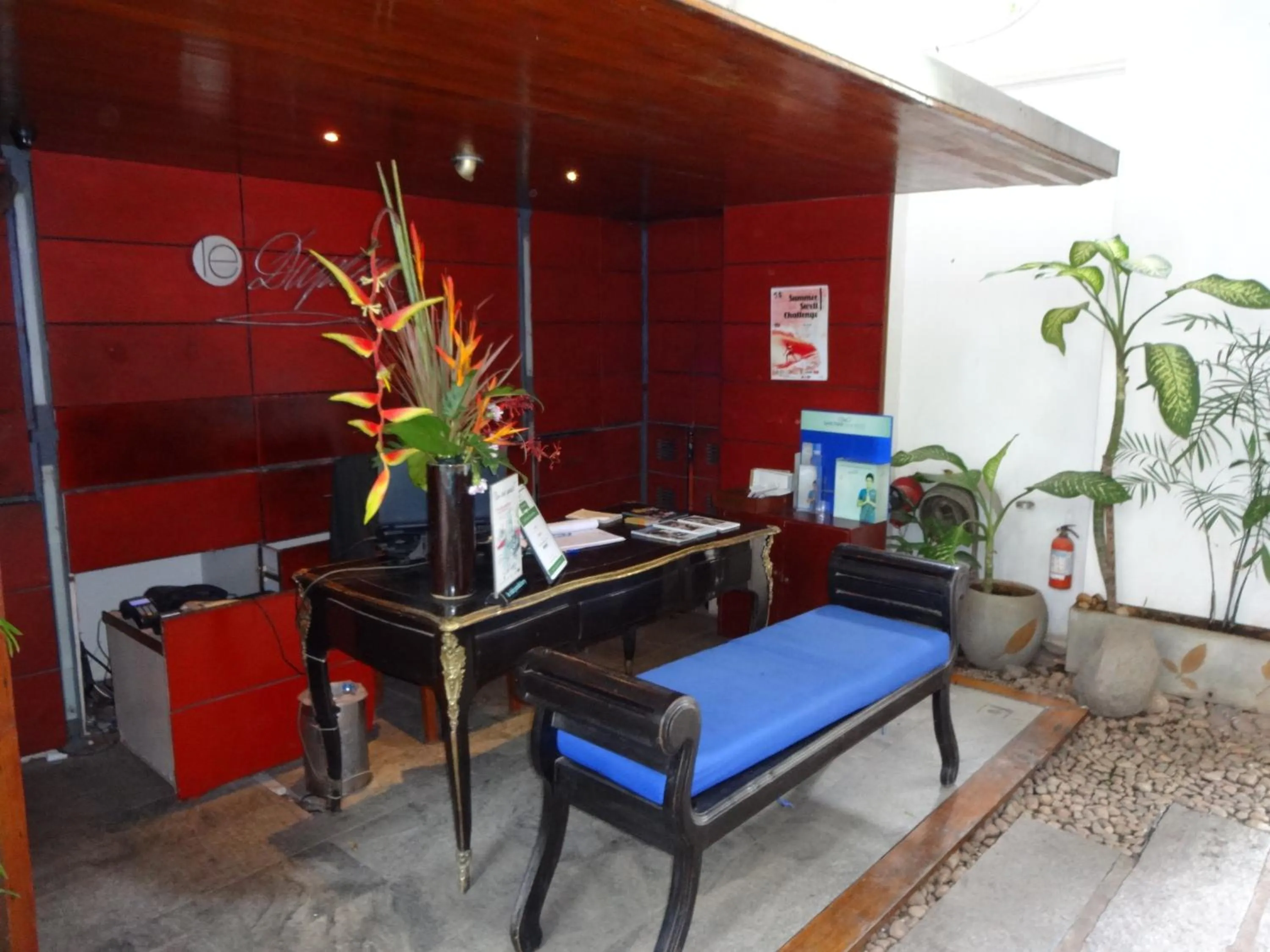 Decorative detail in Le Dupleix