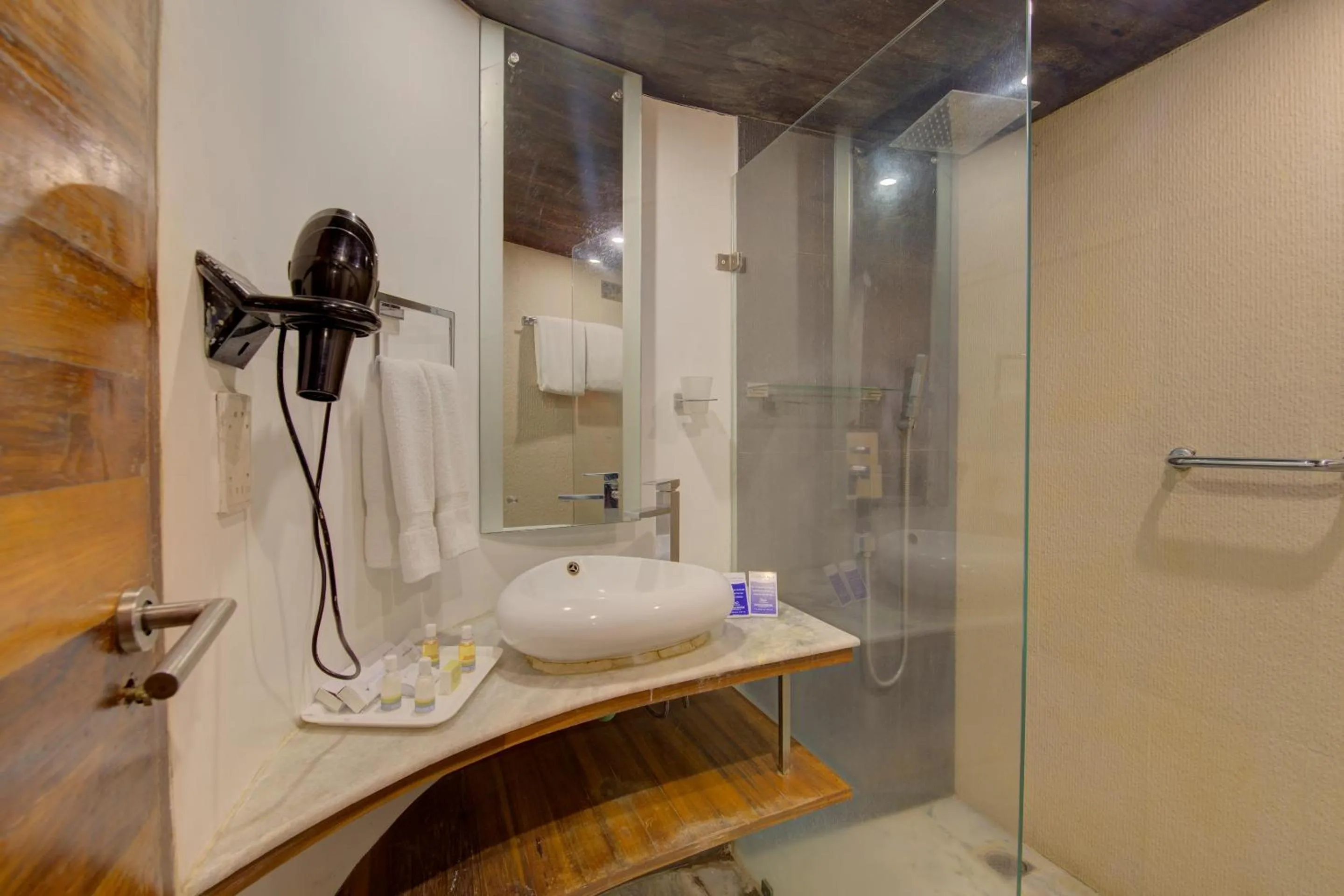 Bathroom in The Promenade